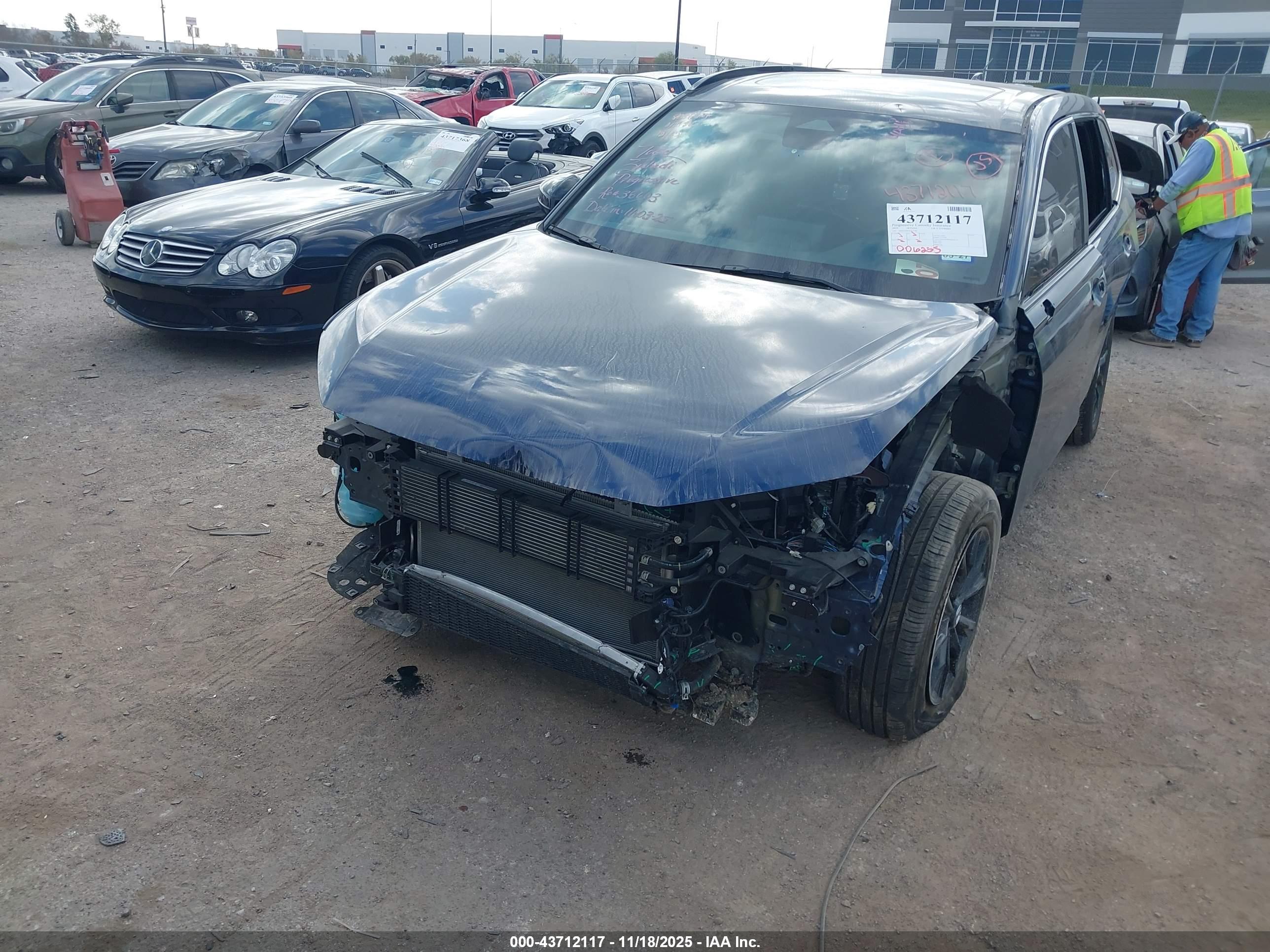 HONDA CR-V image 2