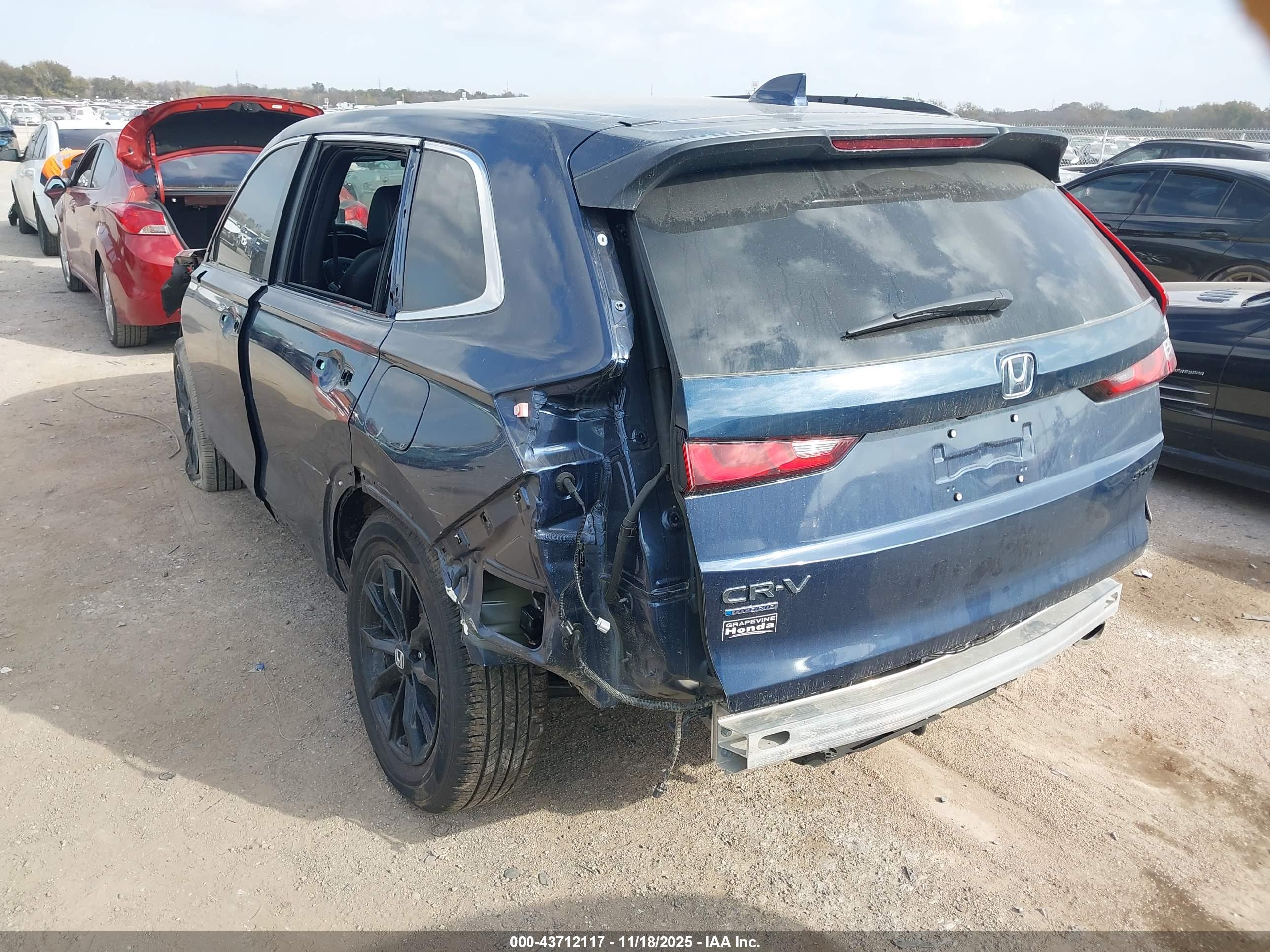 HONDA CR-V image 3