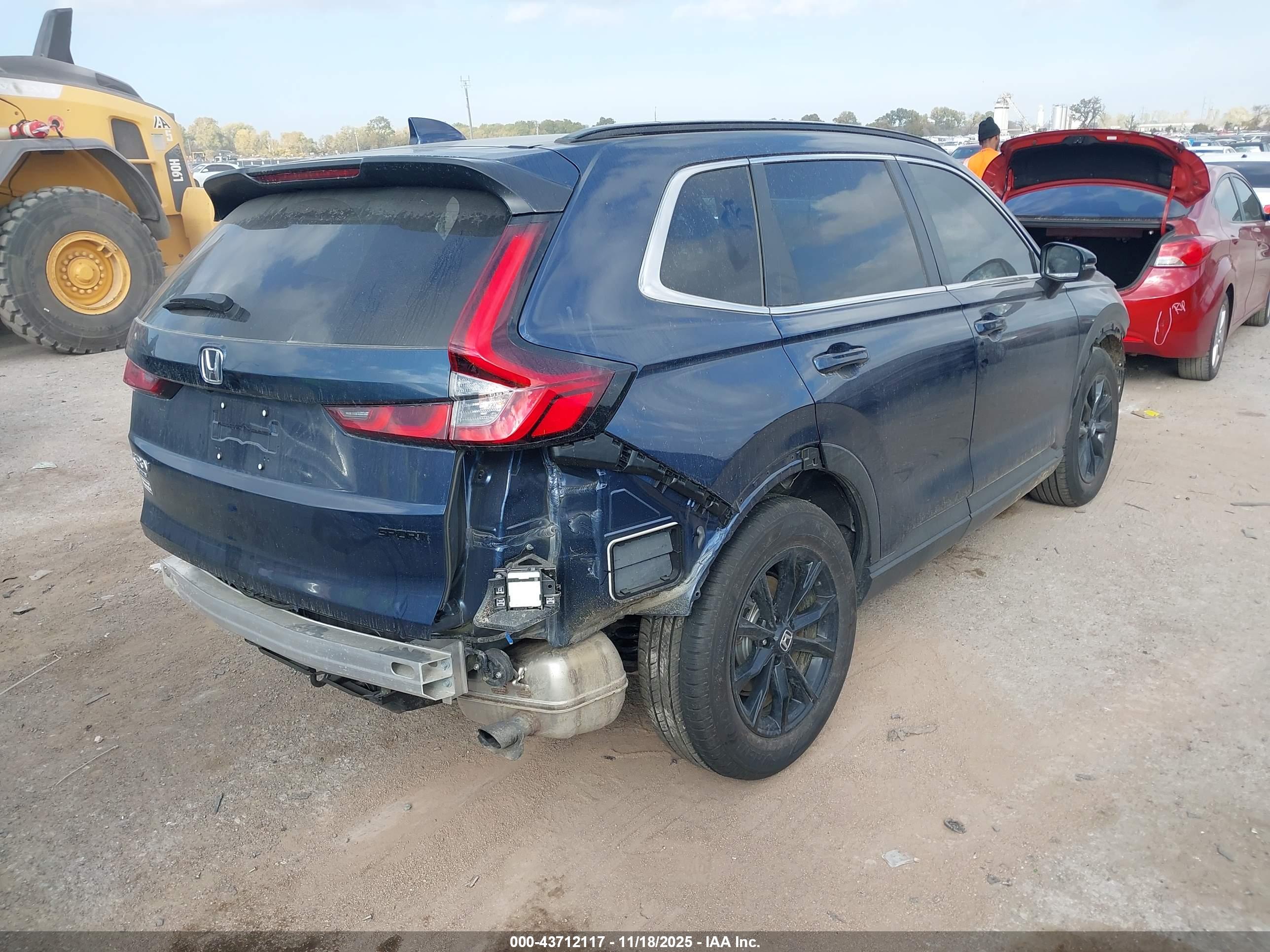 HONDA CR-V image 4