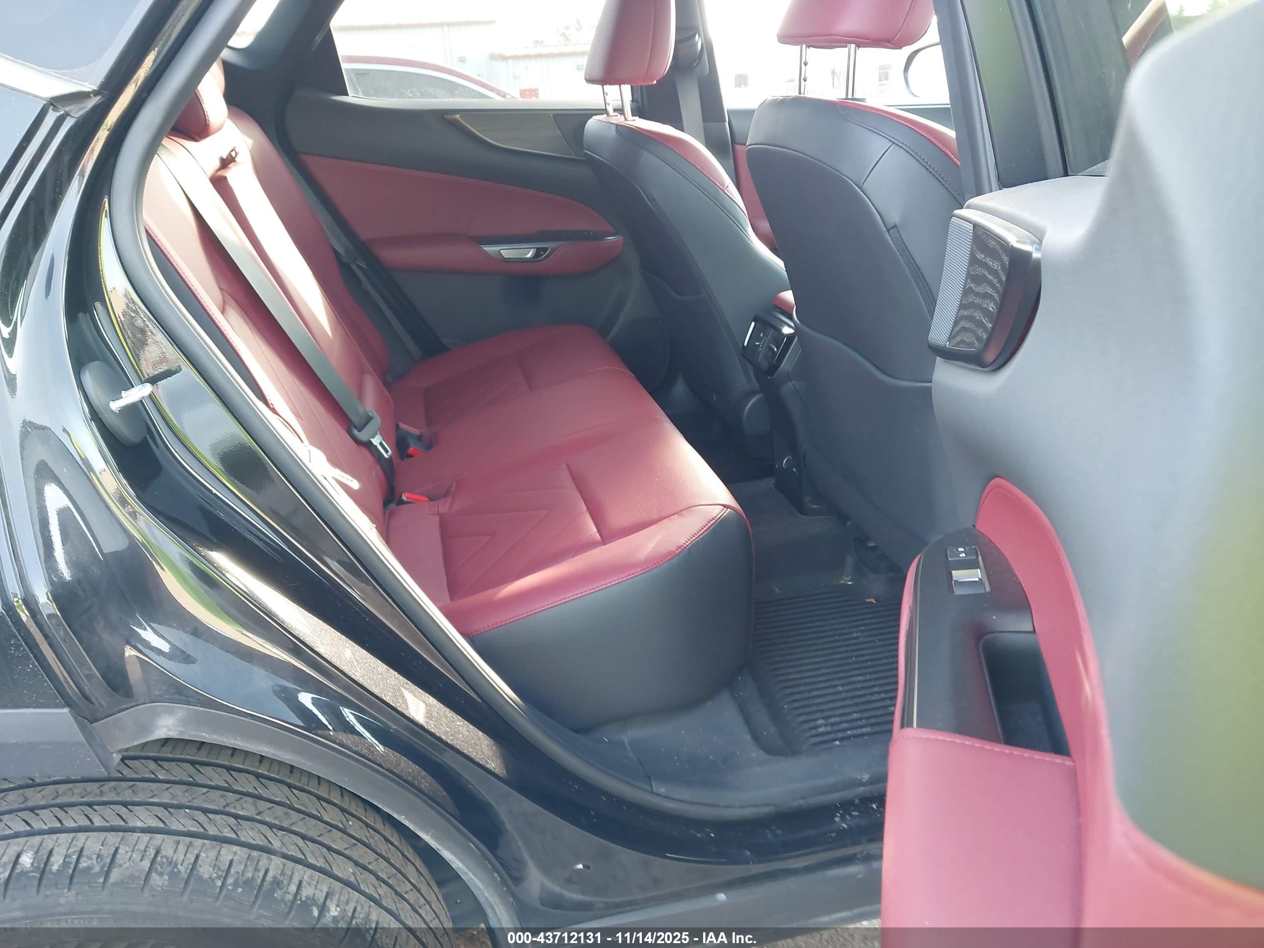 LEXUS NX image 8