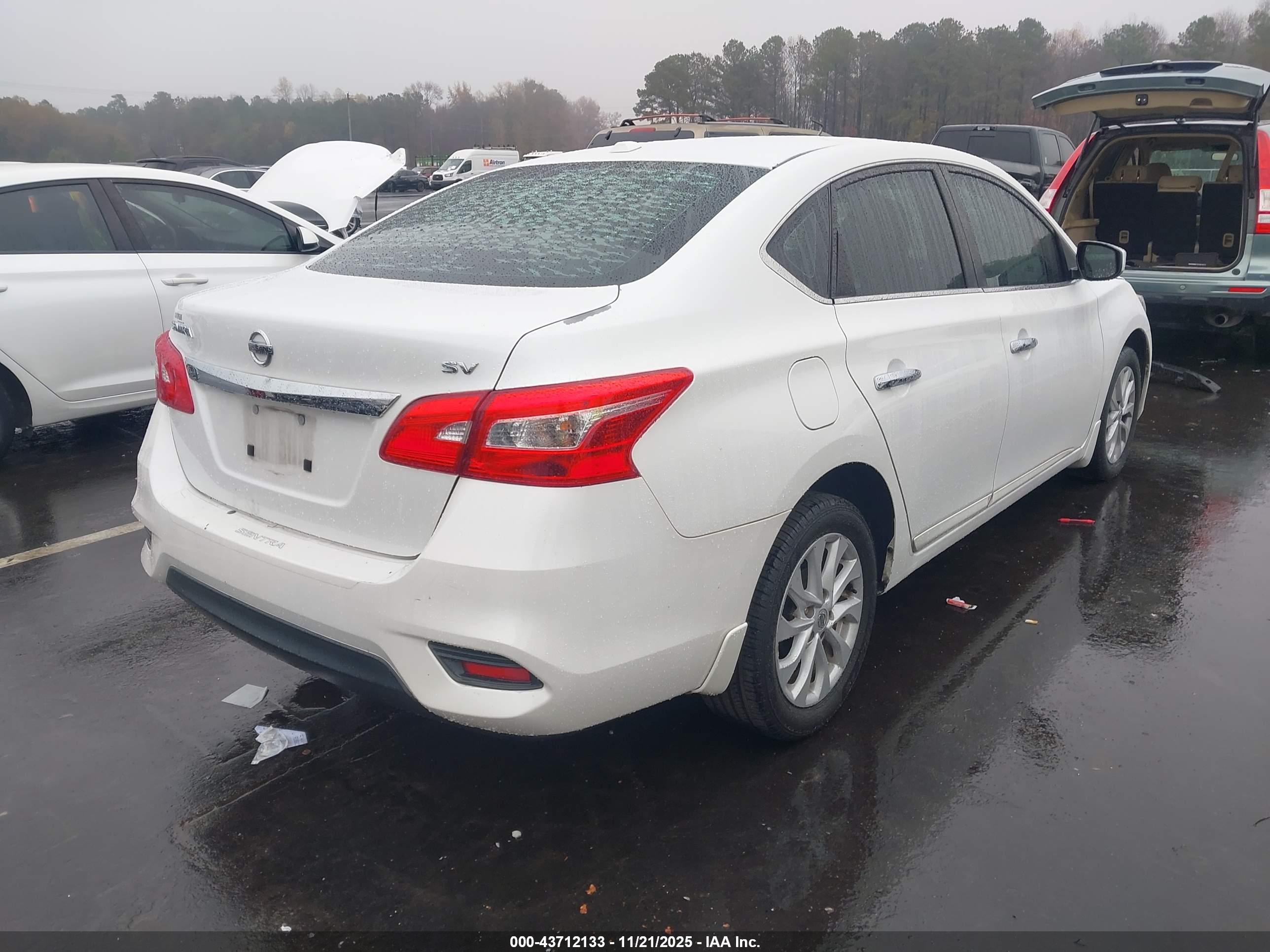 NISSAN SENTRA image 4