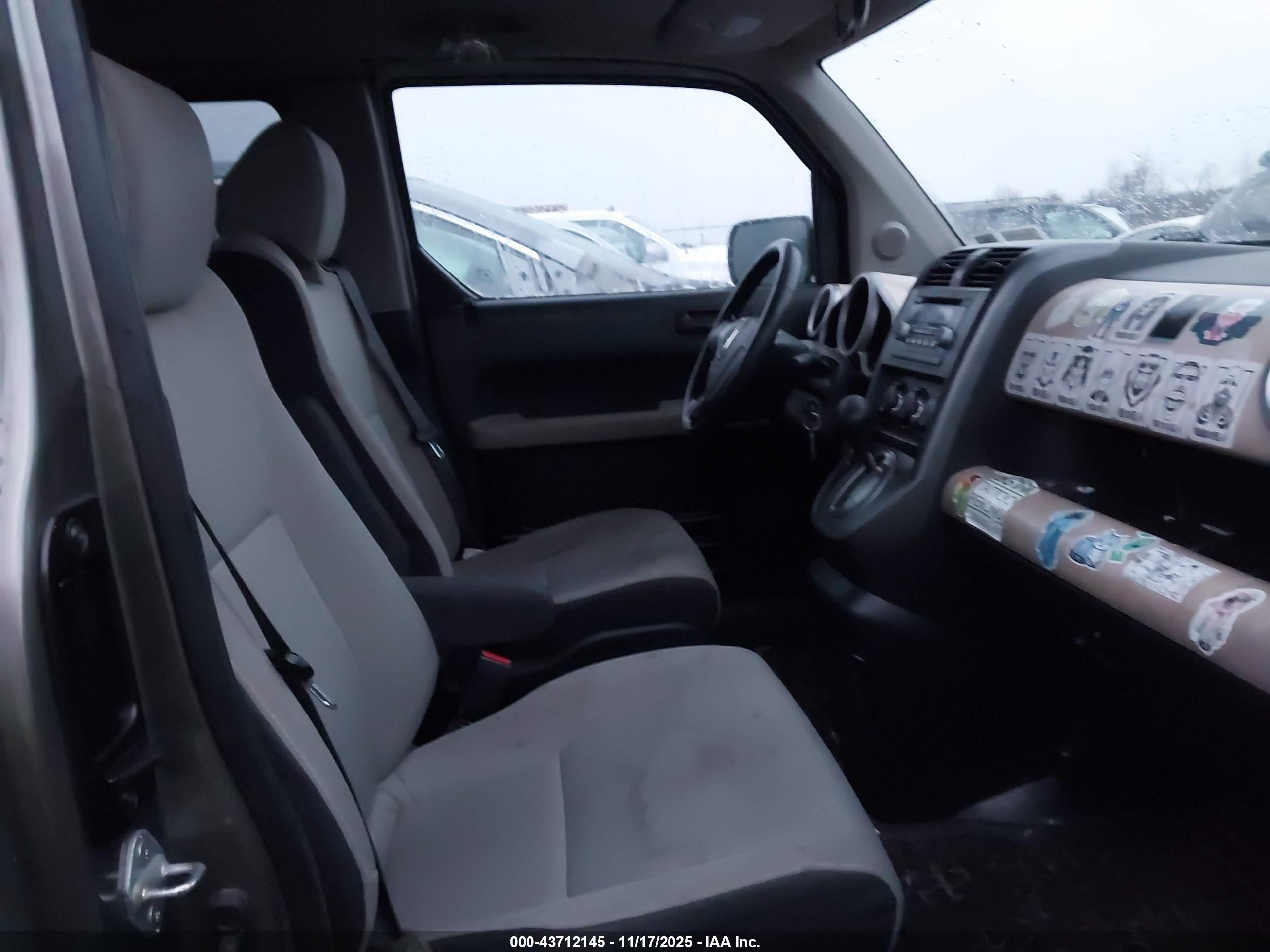 HONDA ELEMENT image 5