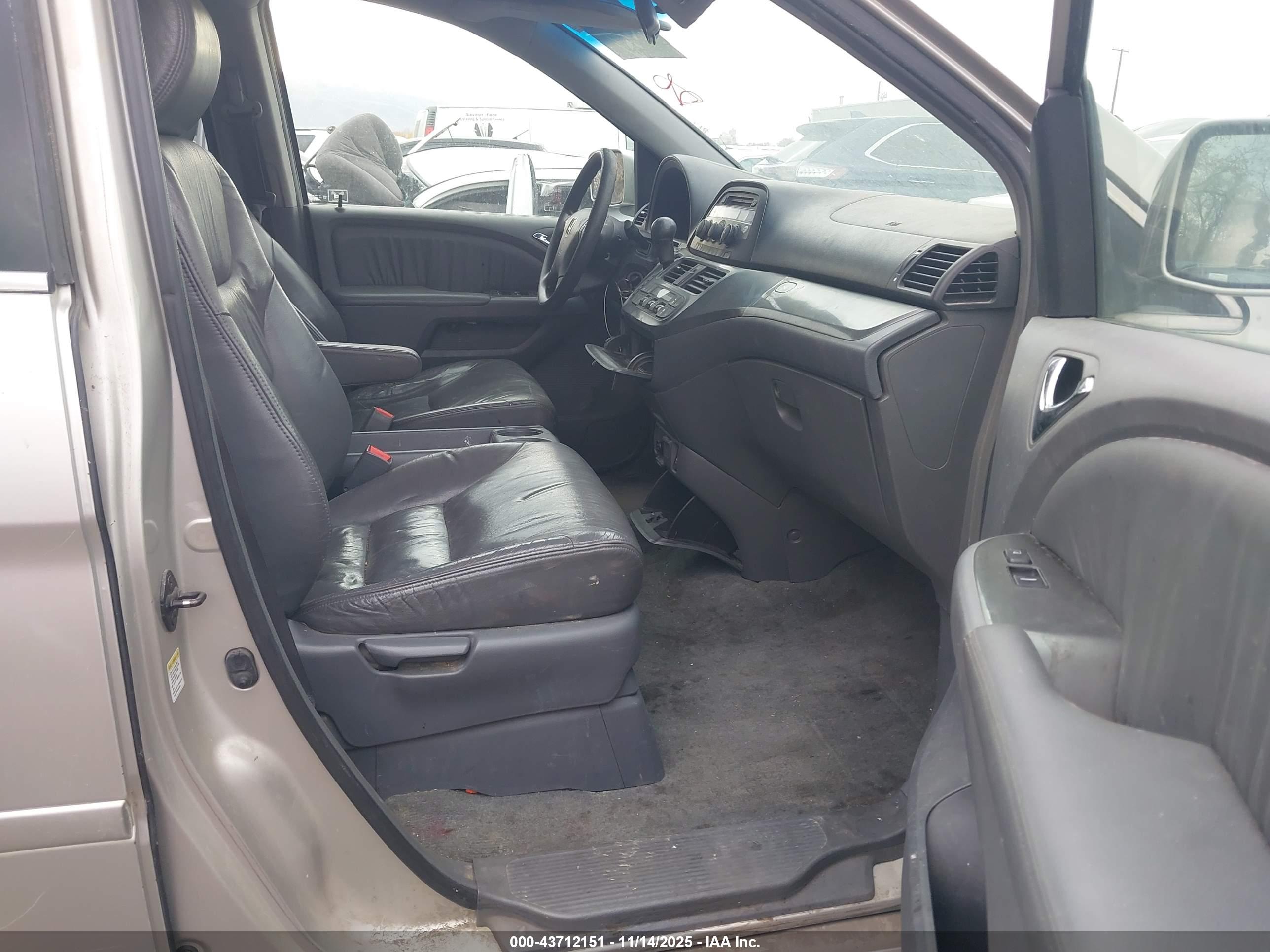 HONDA ODYSSEY image 5