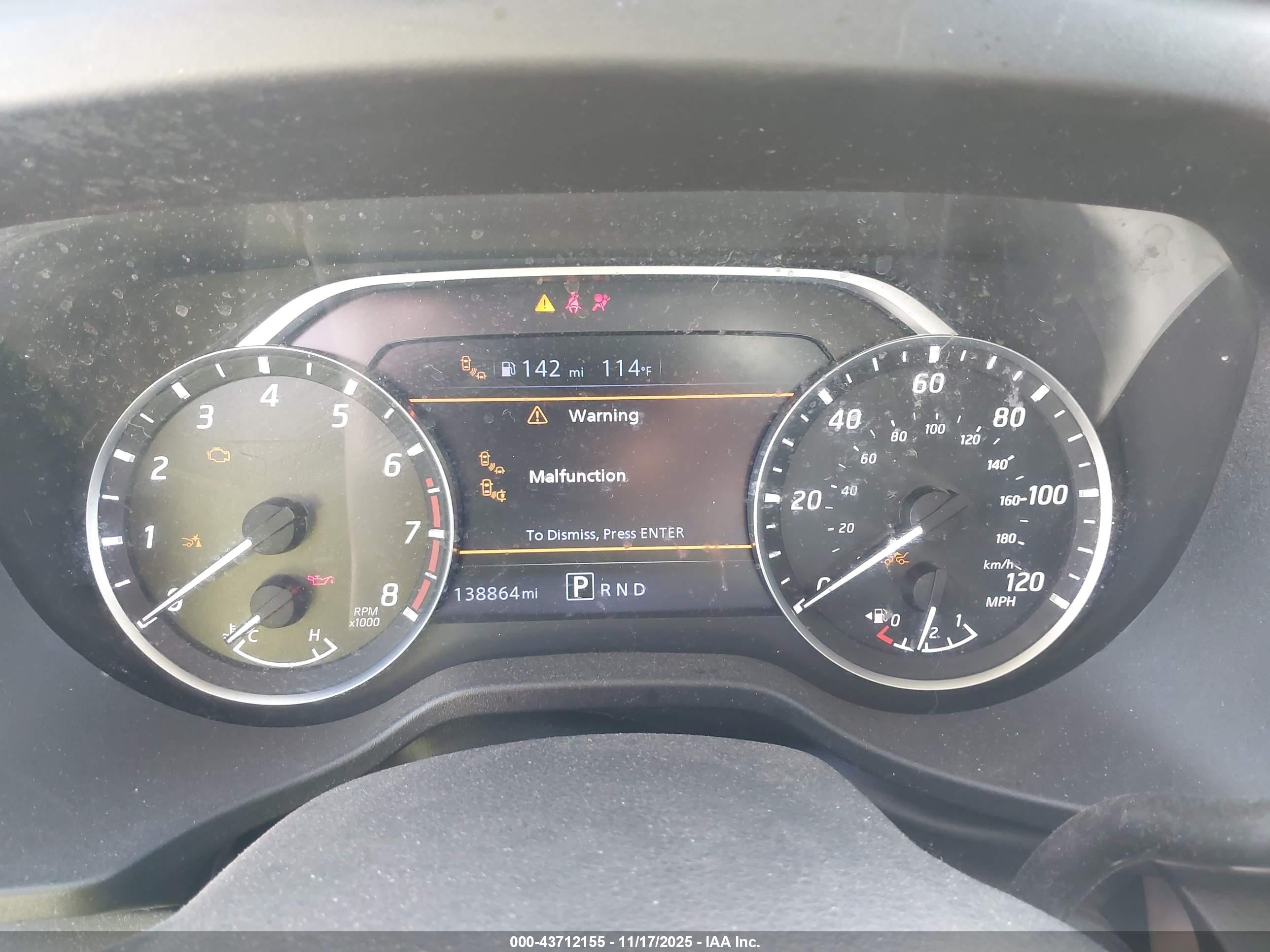NISSAN TITAN image 7