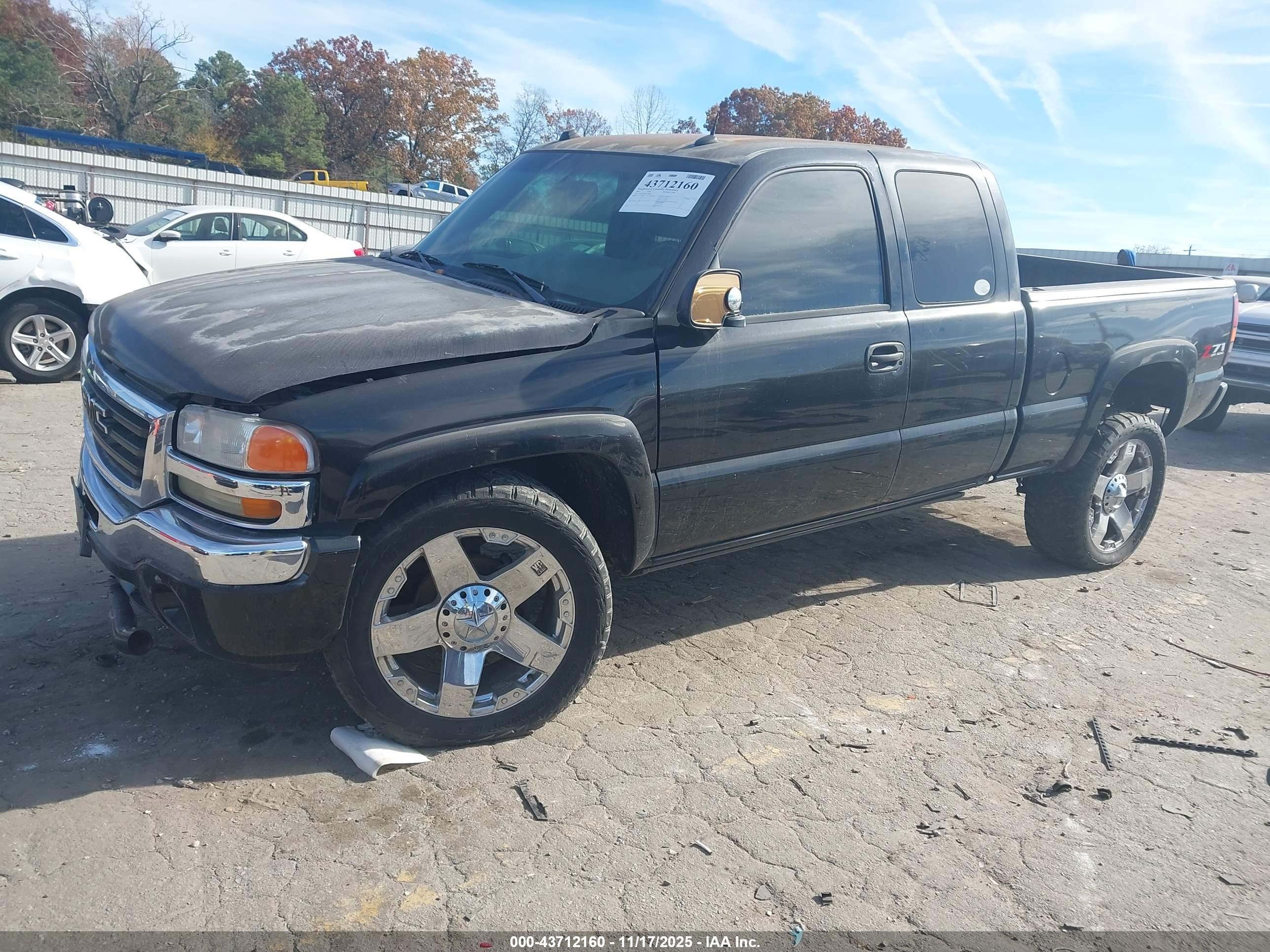GMC SIERRA image 2