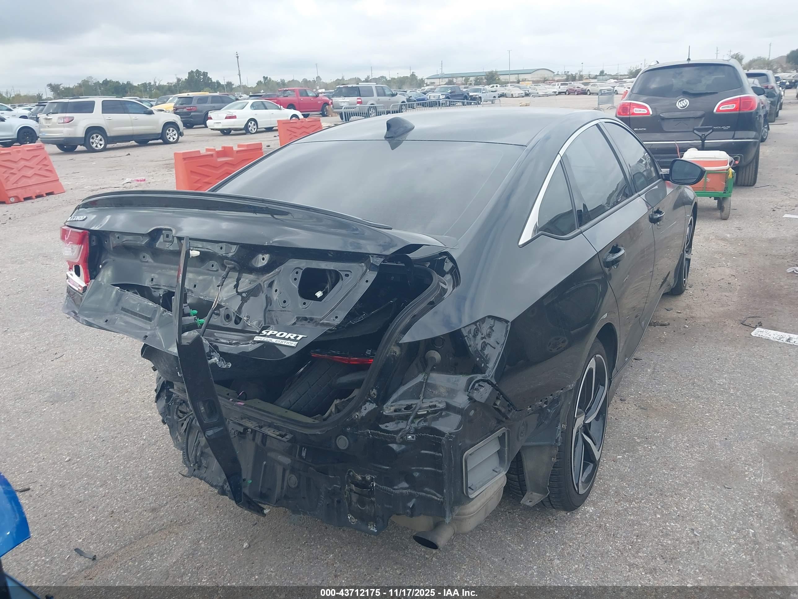 HONDA ACCORD image 4