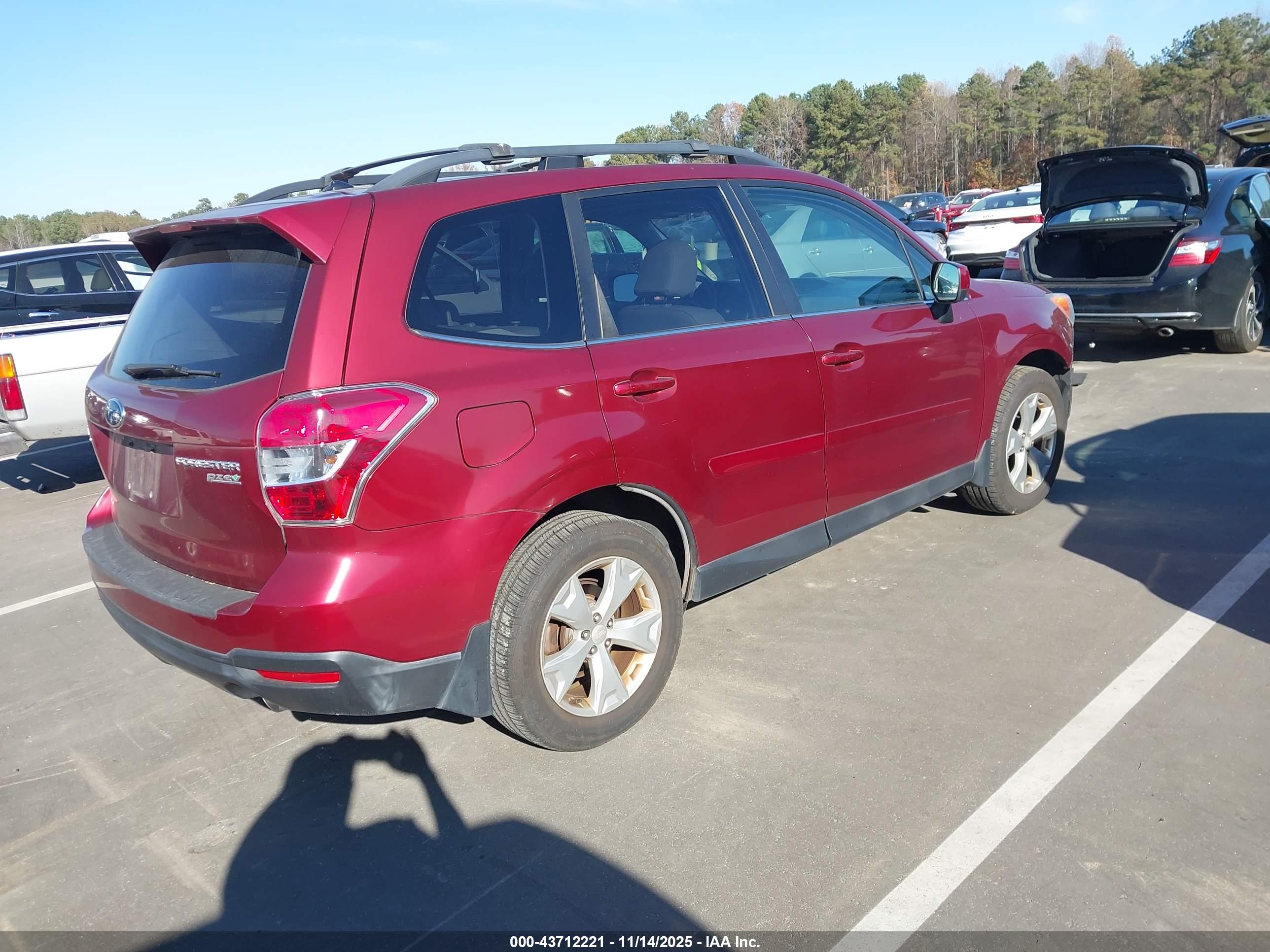 SUBARU FORESTER image 4