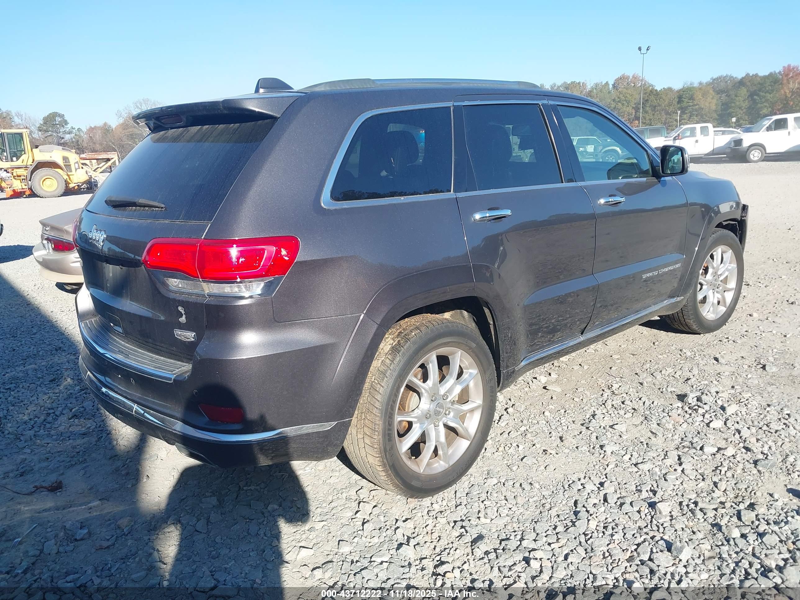 JEEP GRAND image 4