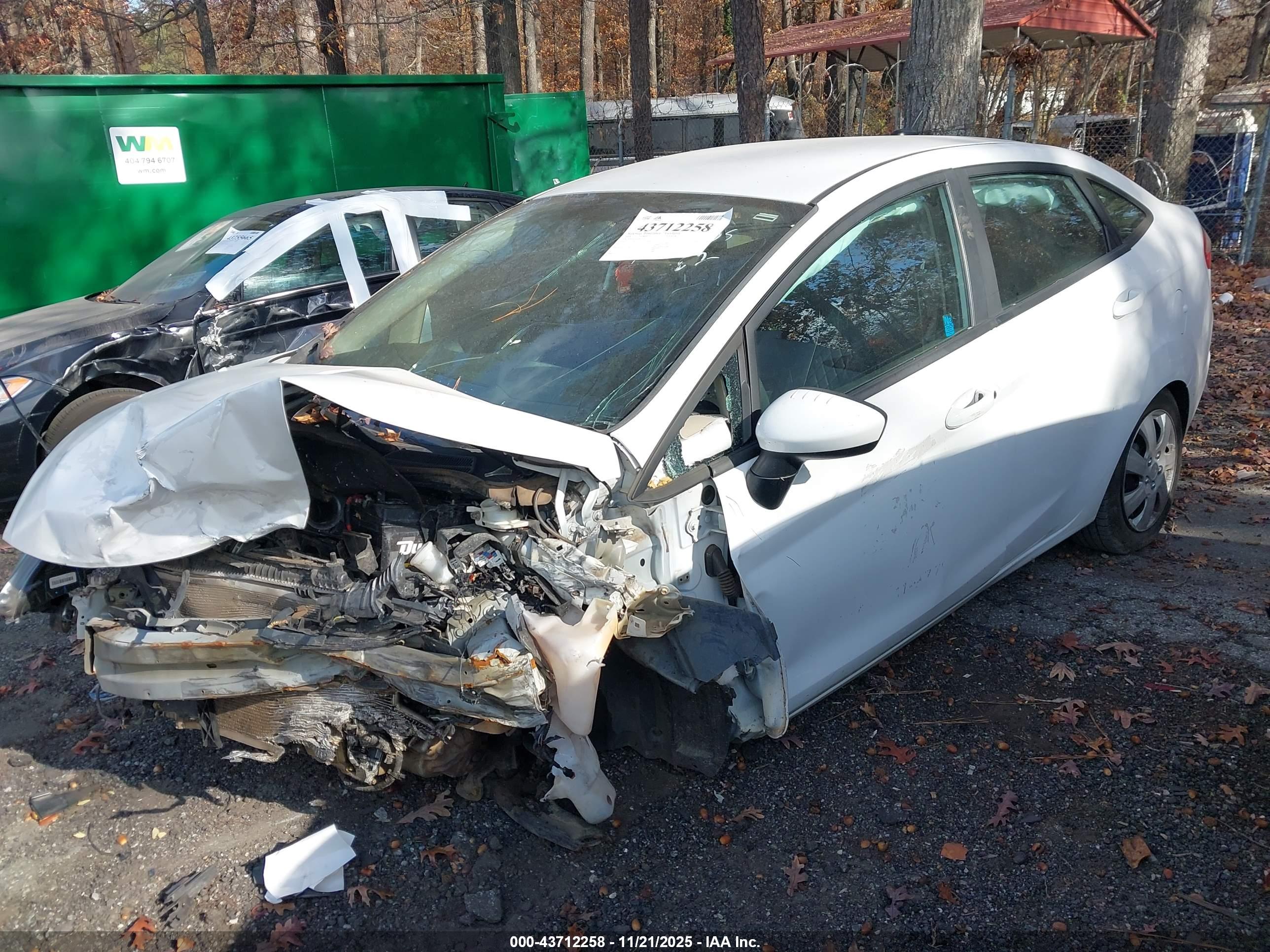 FORD FIESTA image 2