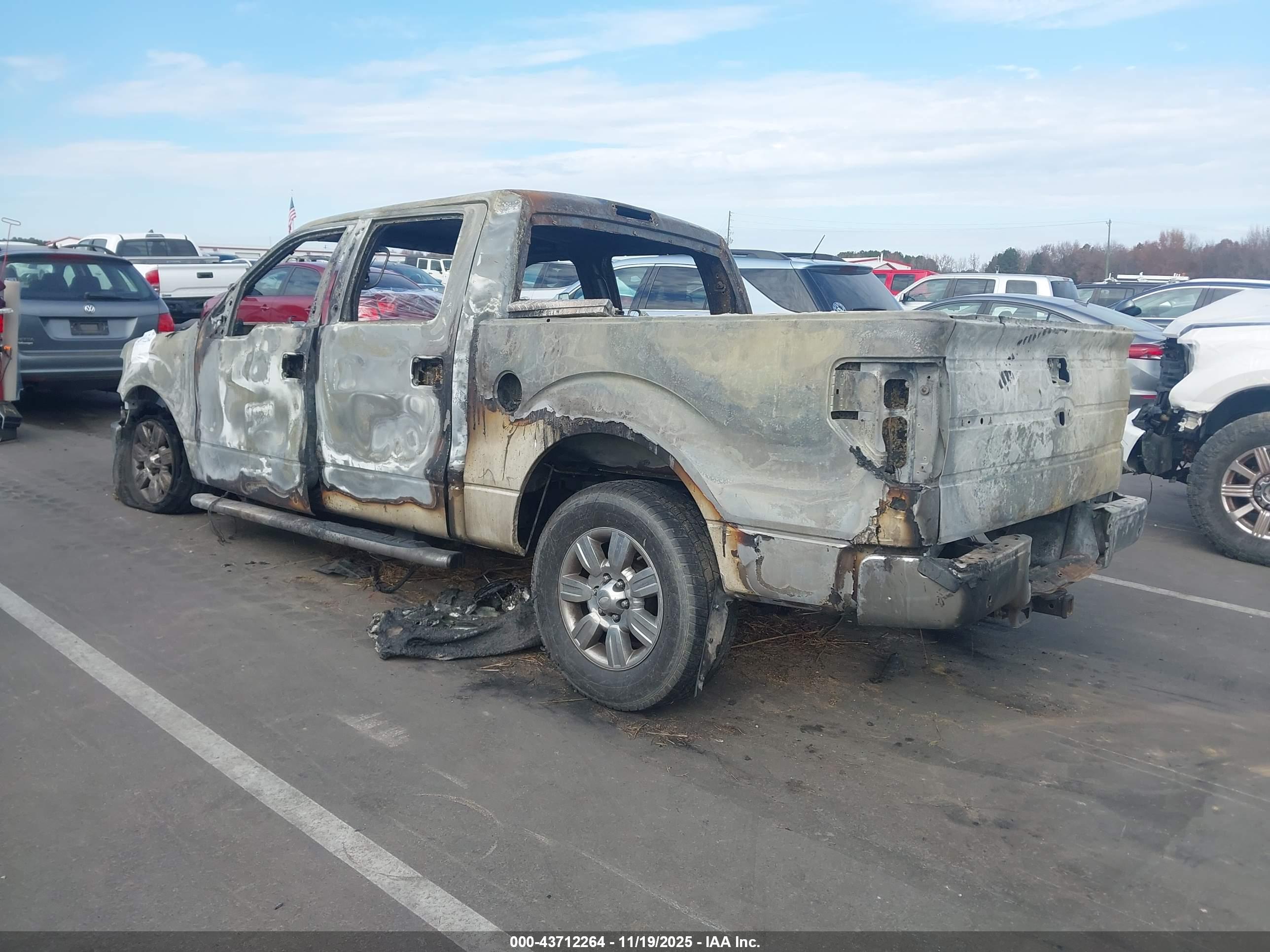 FORD F-150 image 3