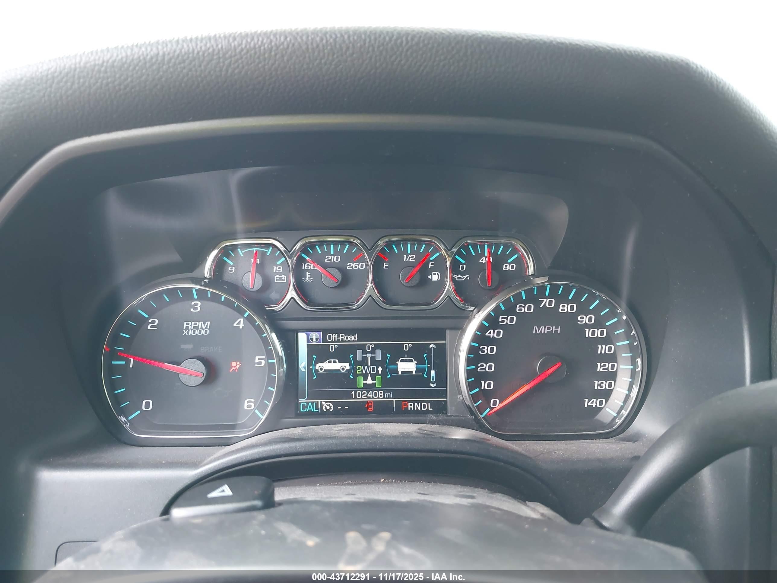 CHEVROLET SILVERADO image 7