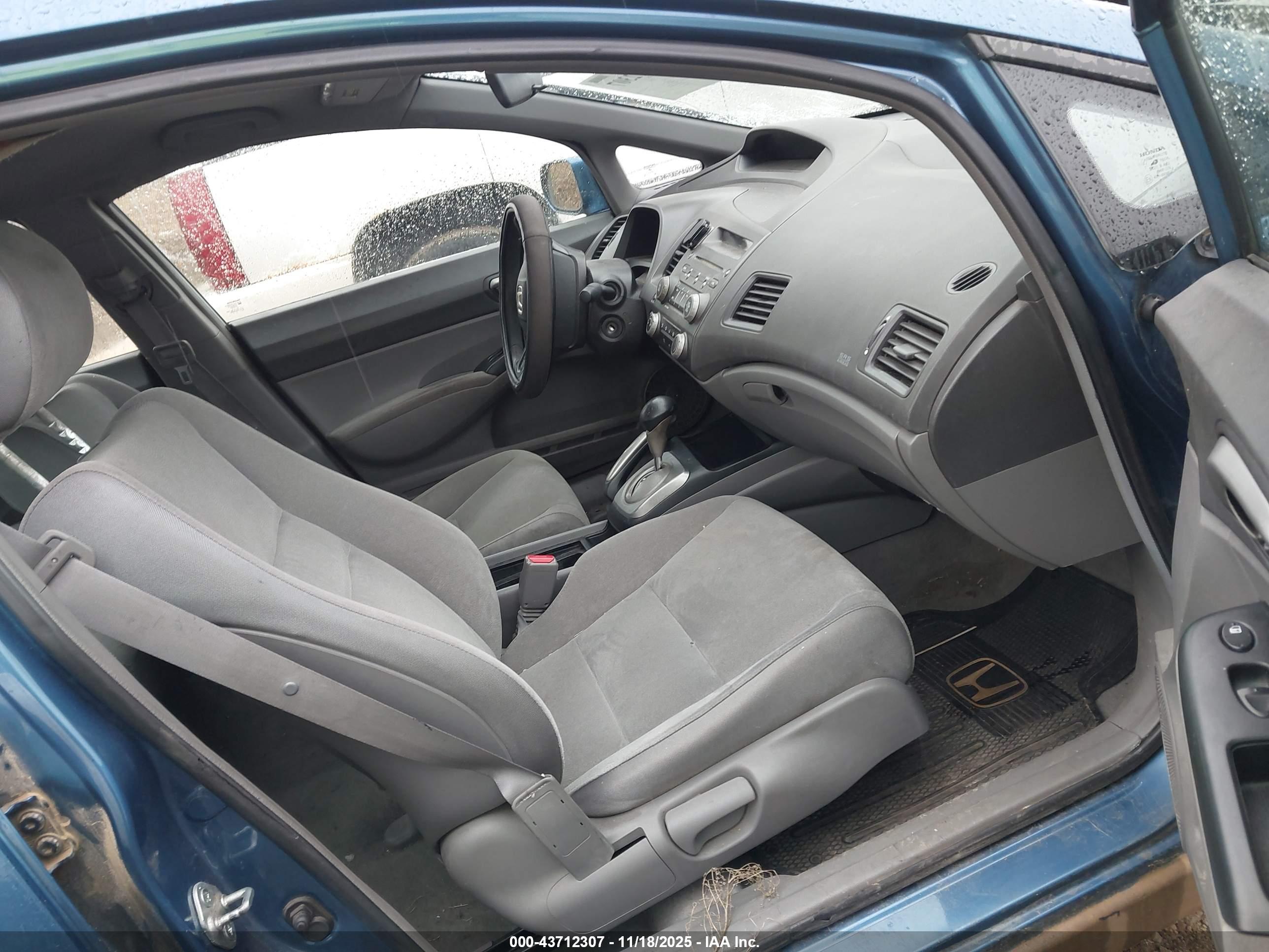 HONDA CIVIC image 5