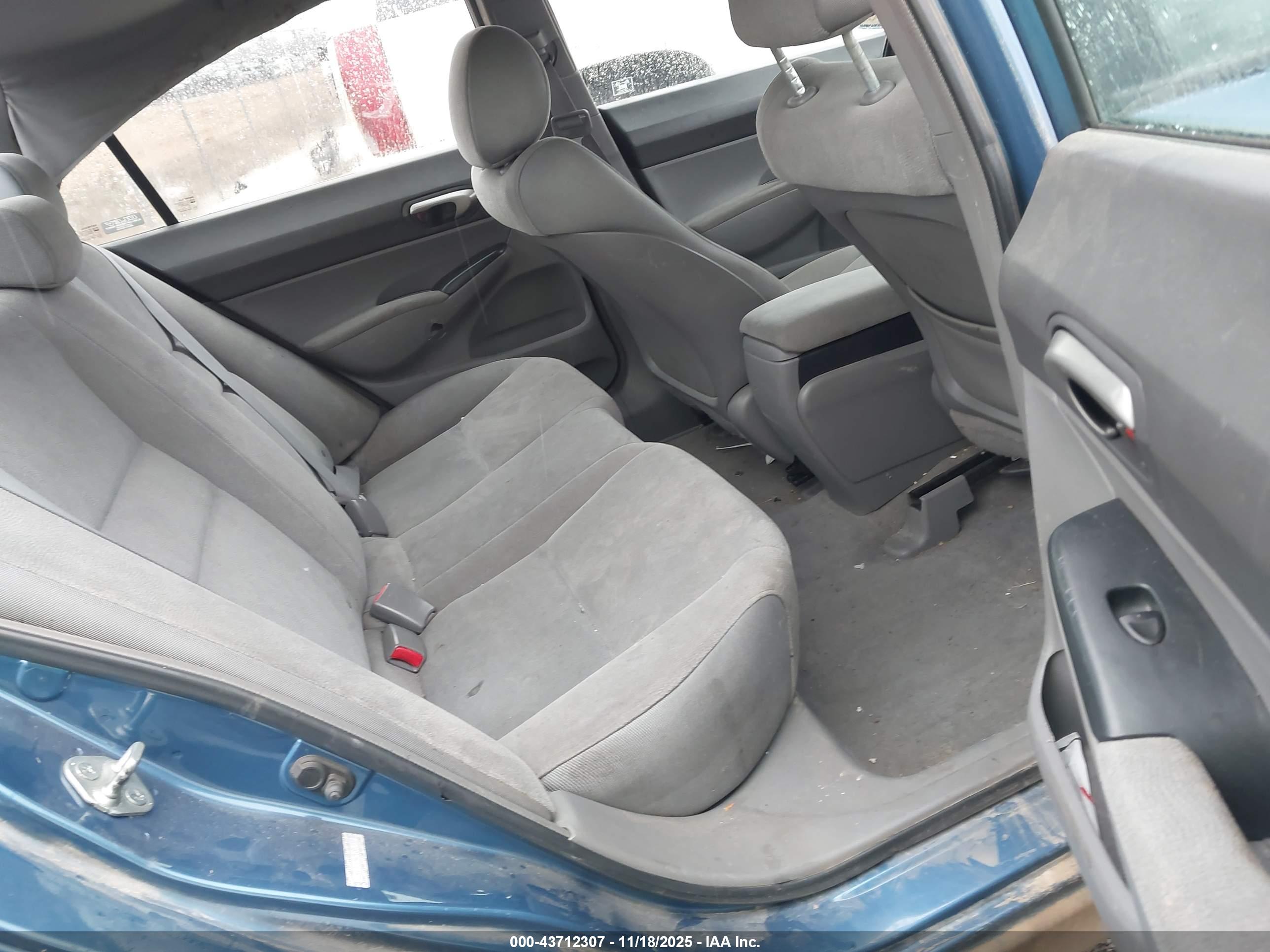 HONDA CIVIC image 8