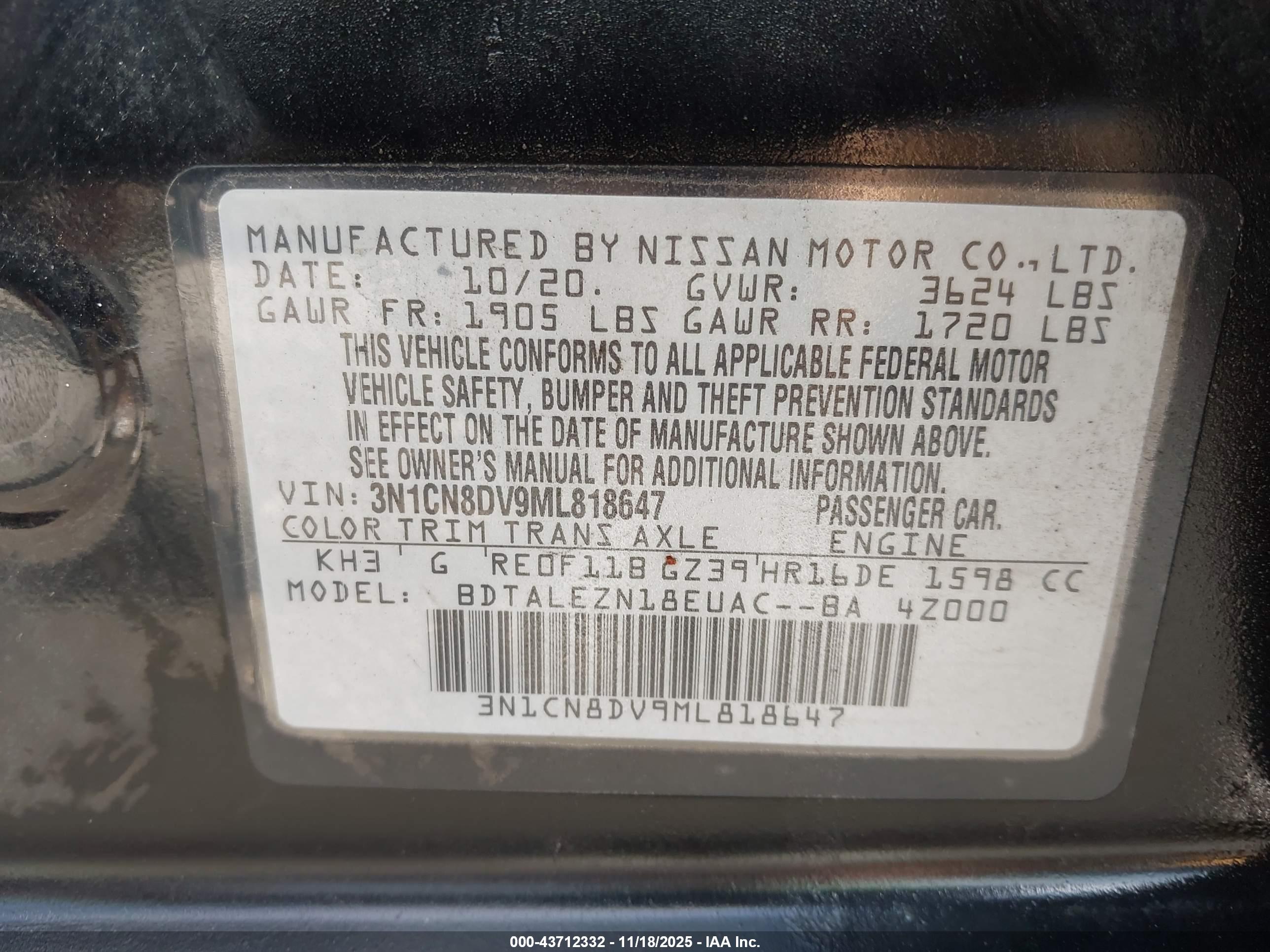 NISSAN VERSA image 9
