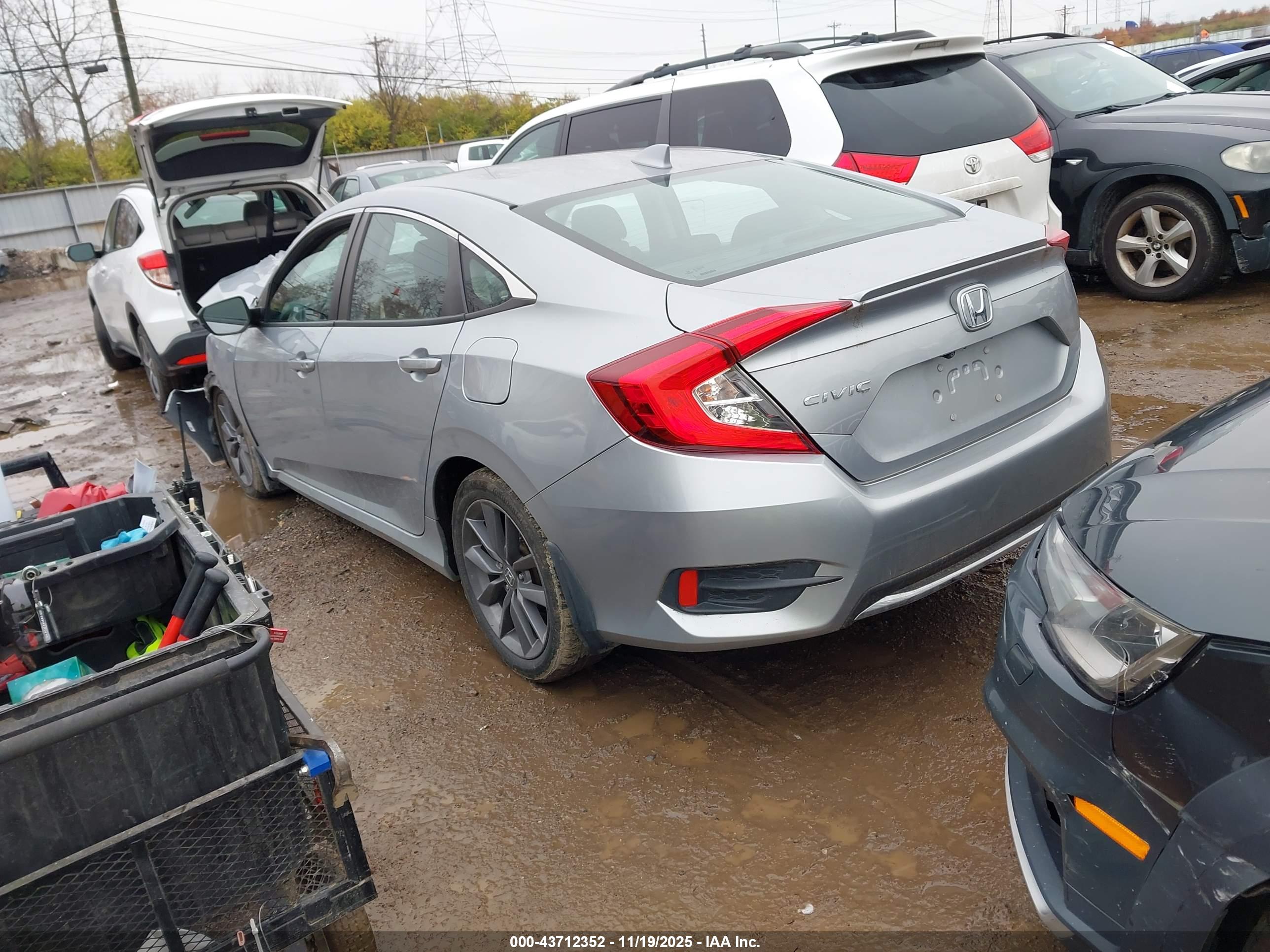 HONDA CIVIC image 3