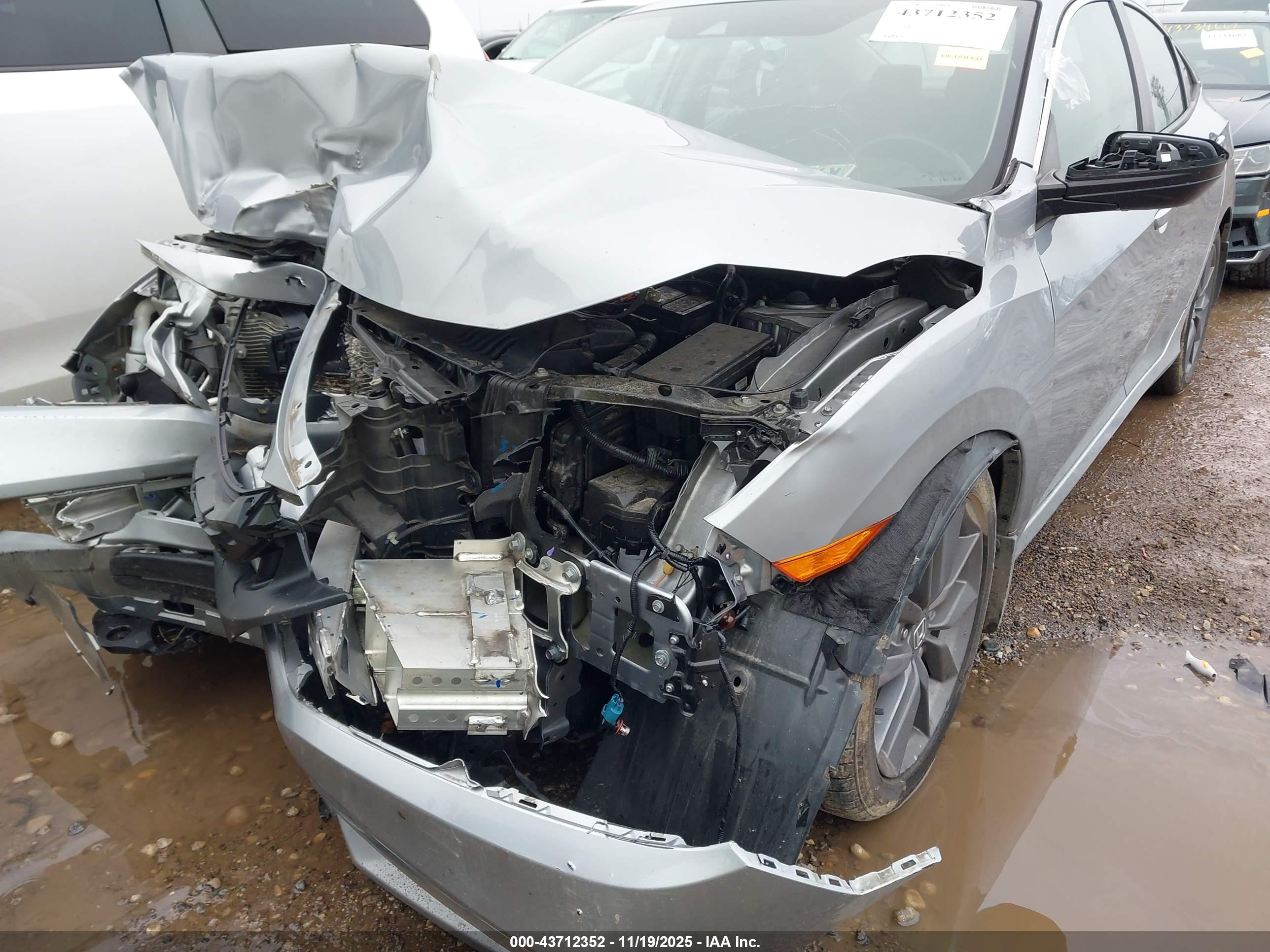 HONDA CIVIC image 6