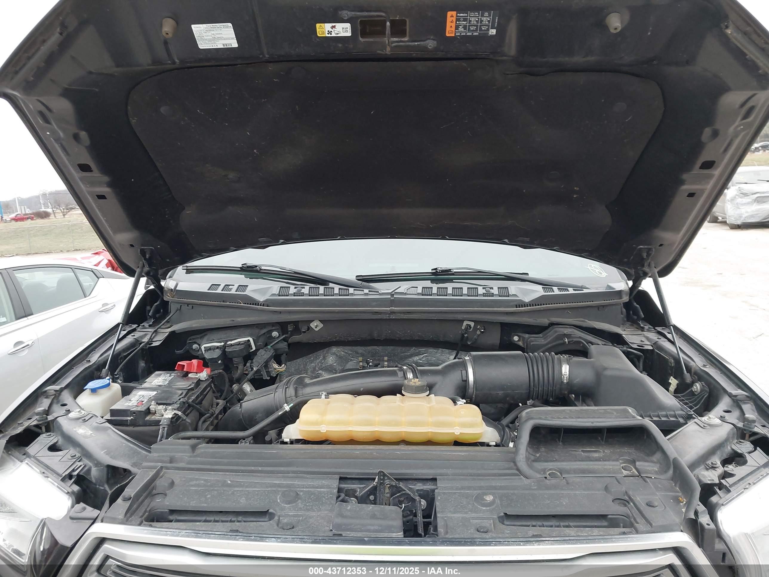 FORD F-150 image 10