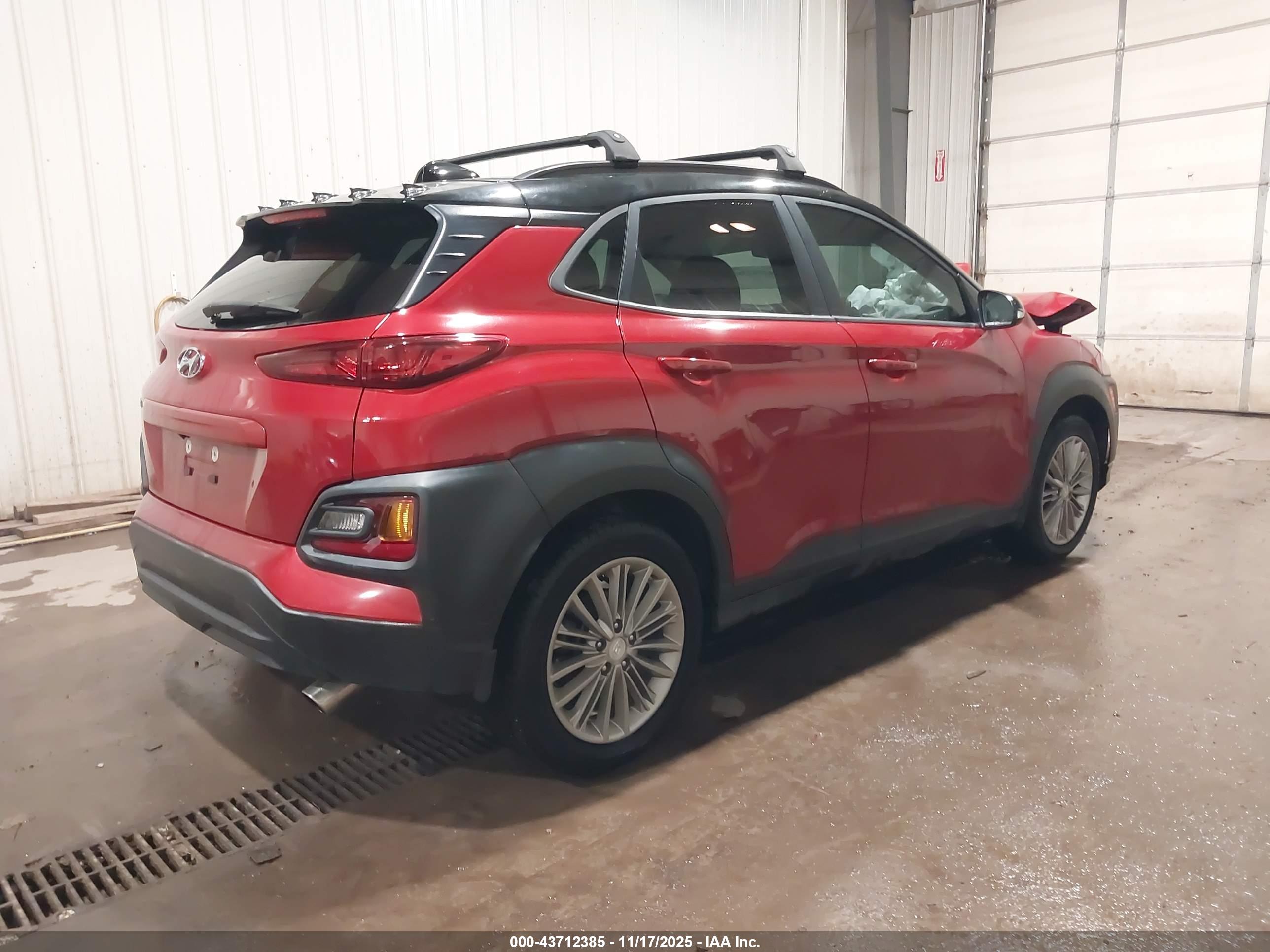 HYUNDAI KONA image 4