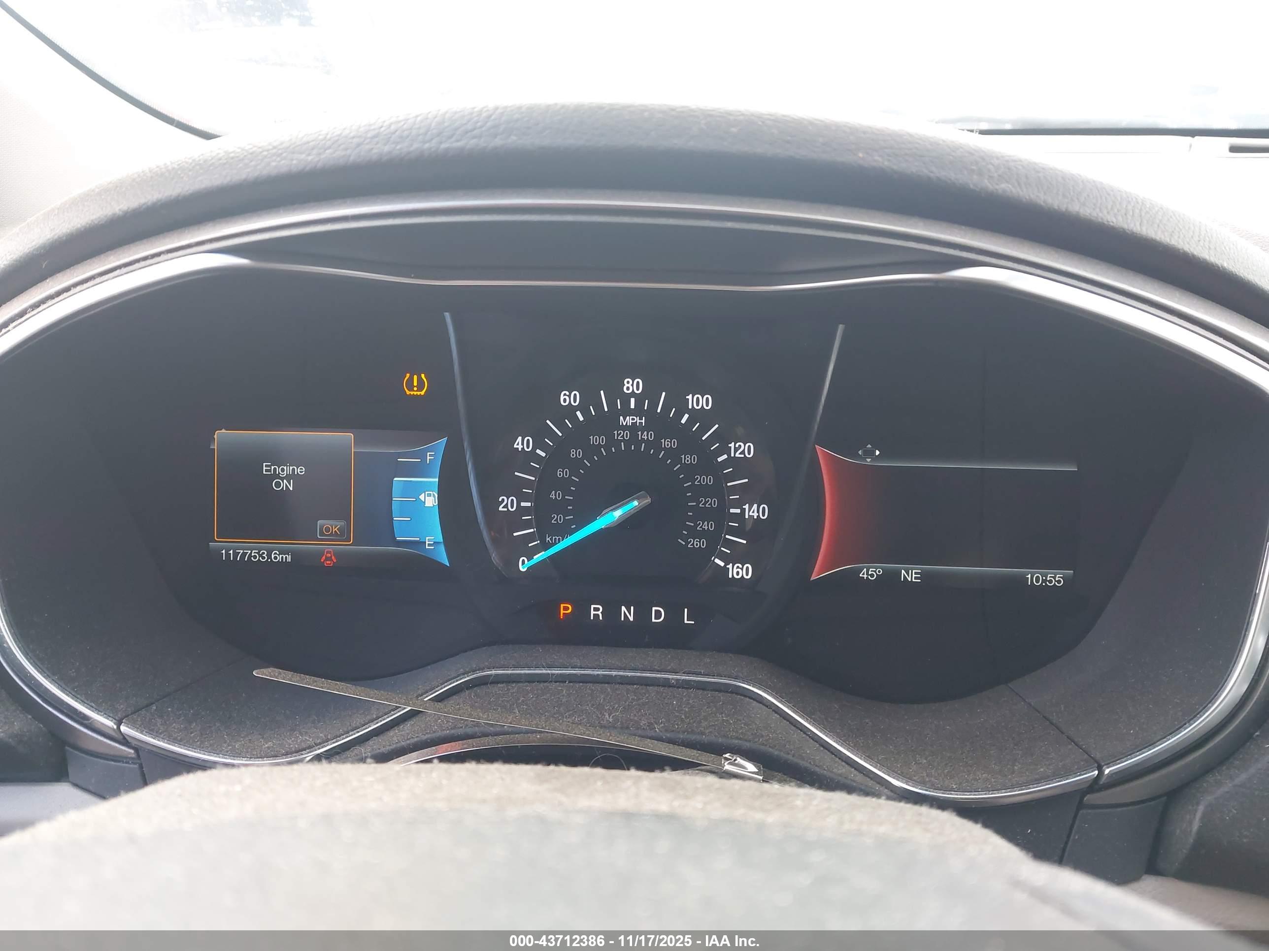 FORD FUSION image 7