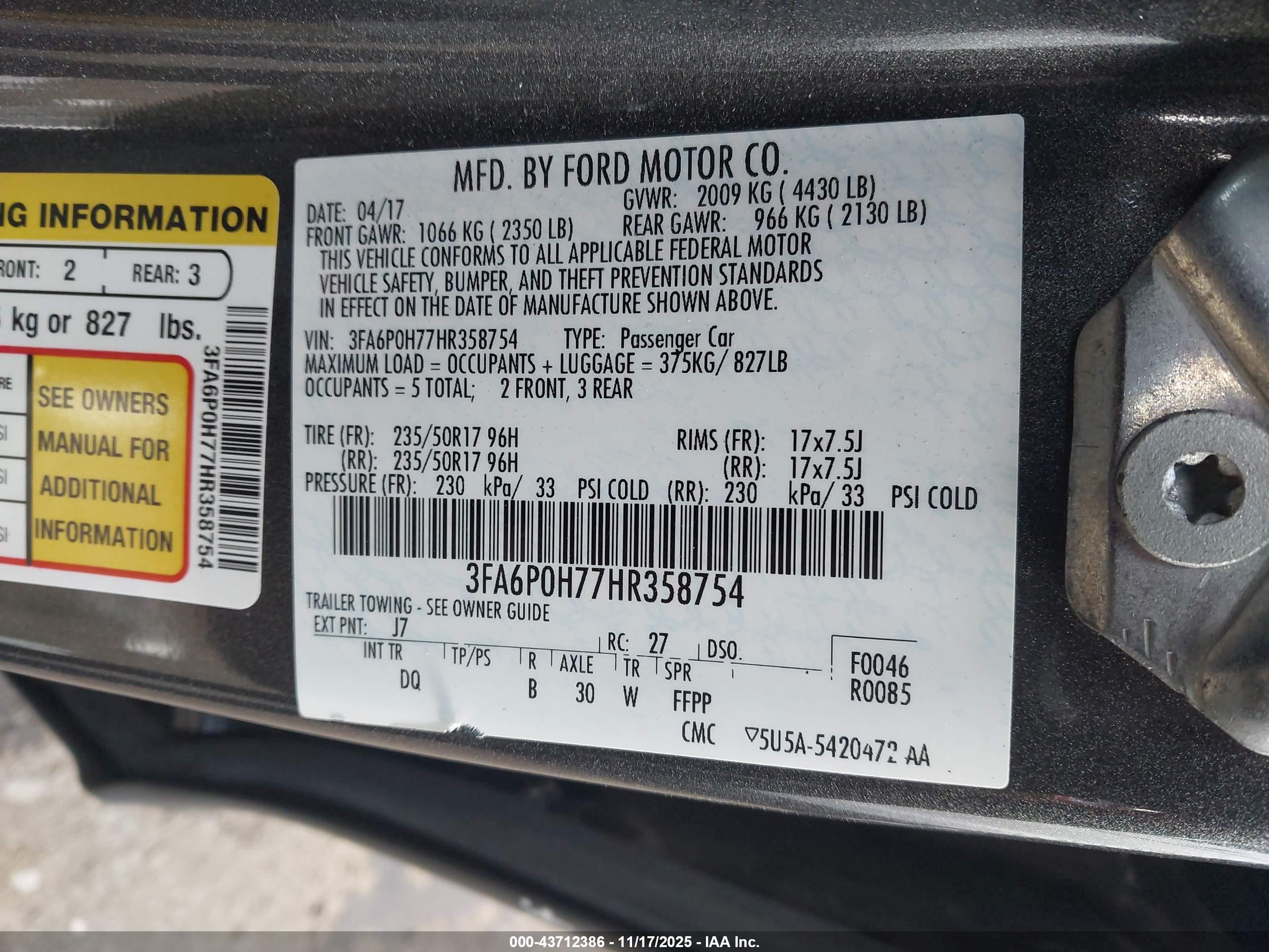 FORD FUSION image 9