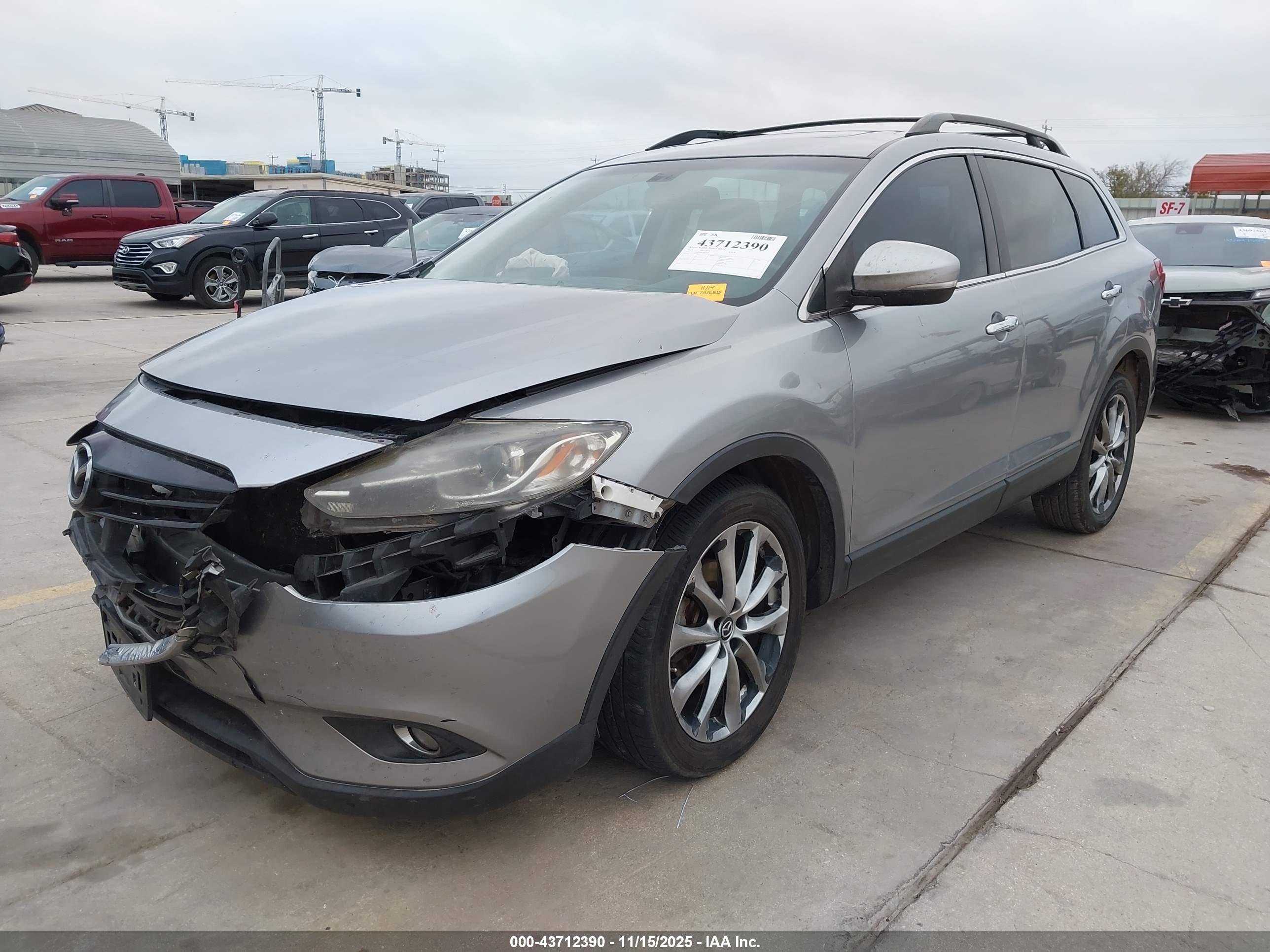 MAZDA CX-9 image 2