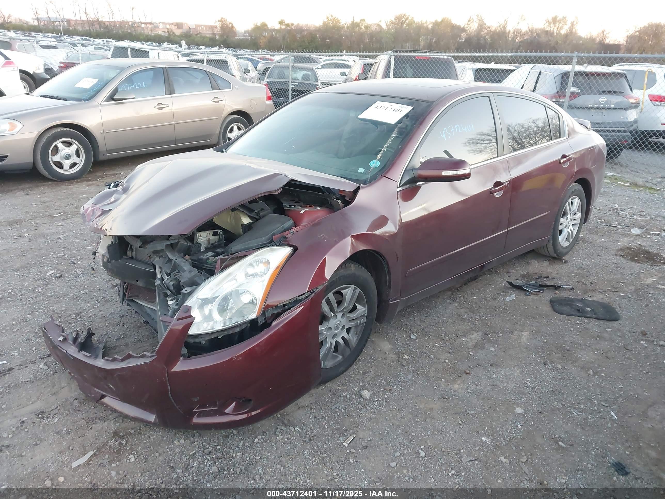 NISSAN ALTIMA image 2