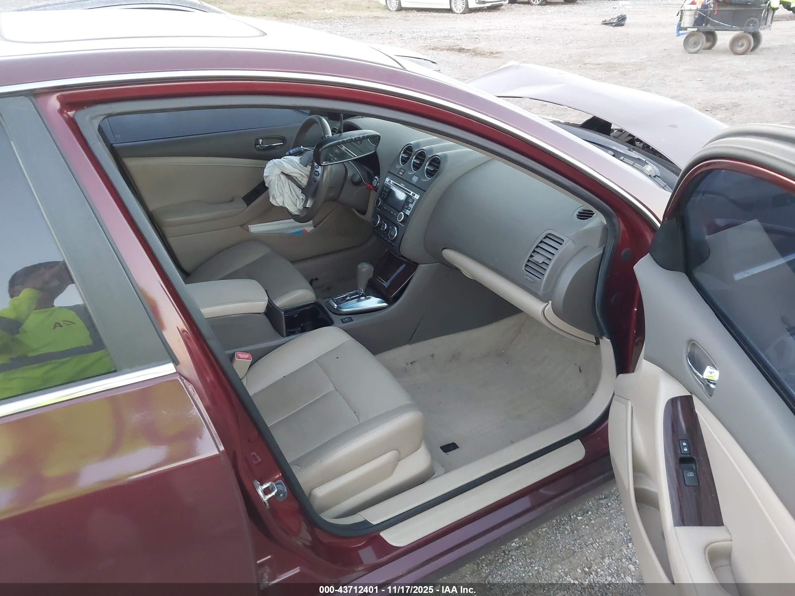 NISSAN ALTIMA image 5