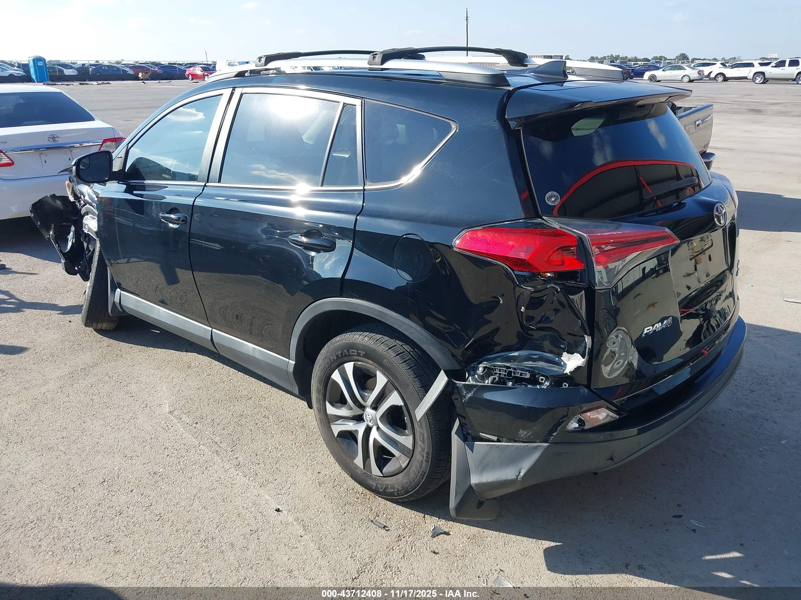 TOYOTA RAV4 image 3