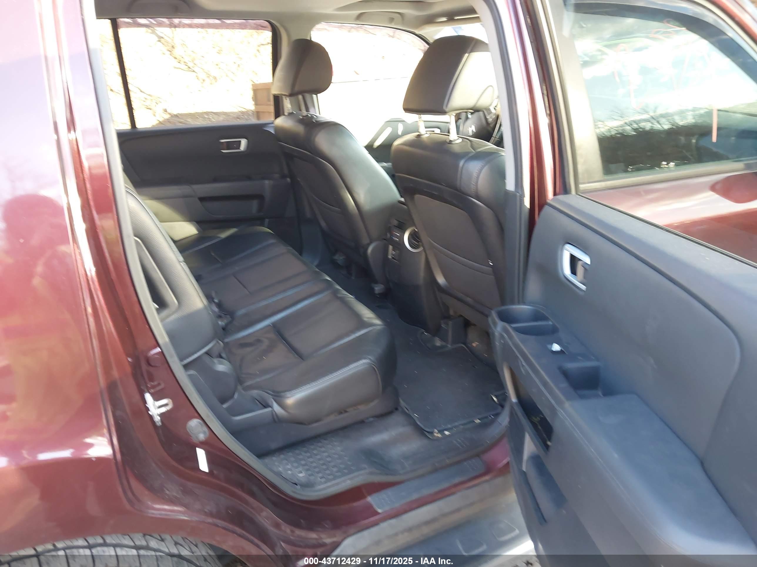 HONDA PILOT image 8