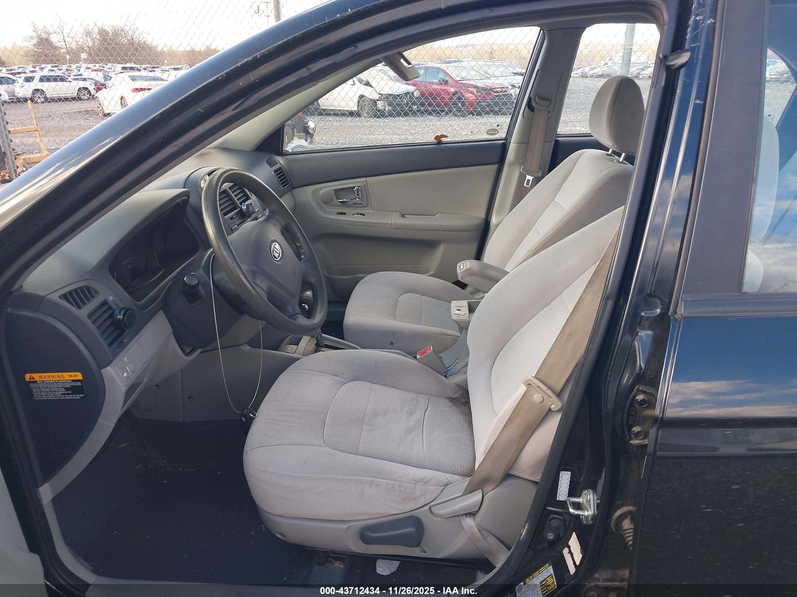 KIA SPECTRA image 5