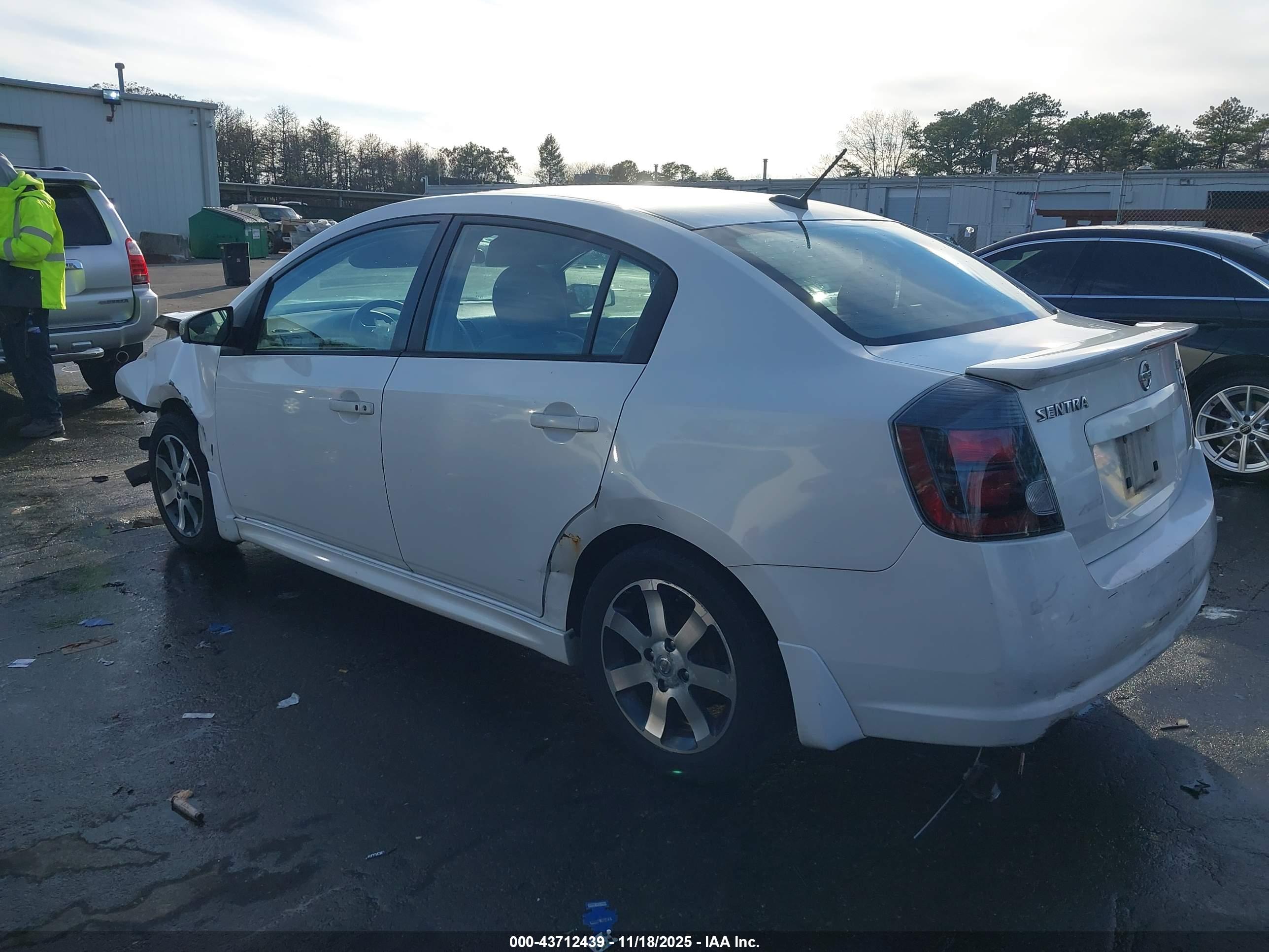 NISSAN SENTRA image 3