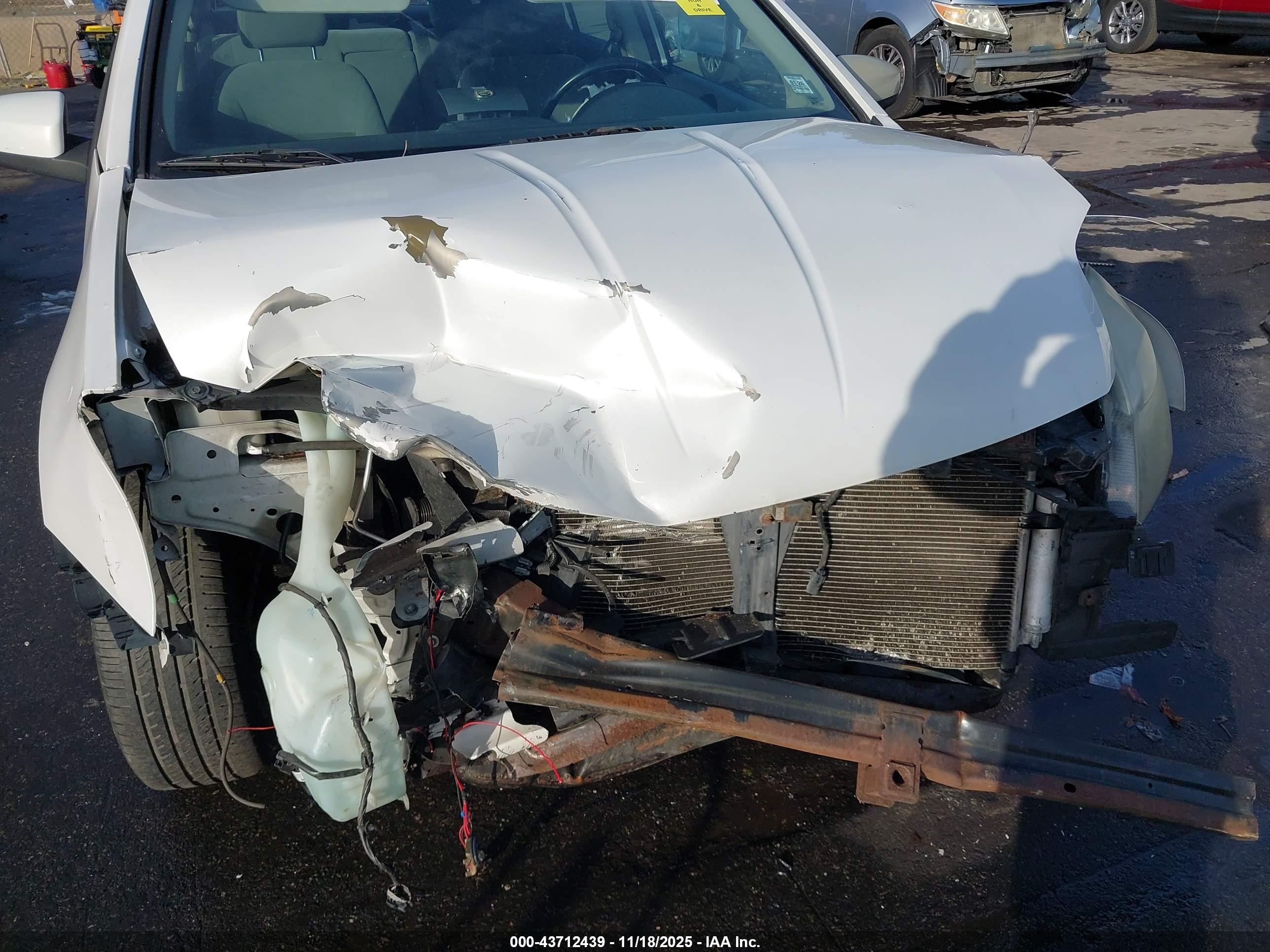 NISSAN SENTRA image 6