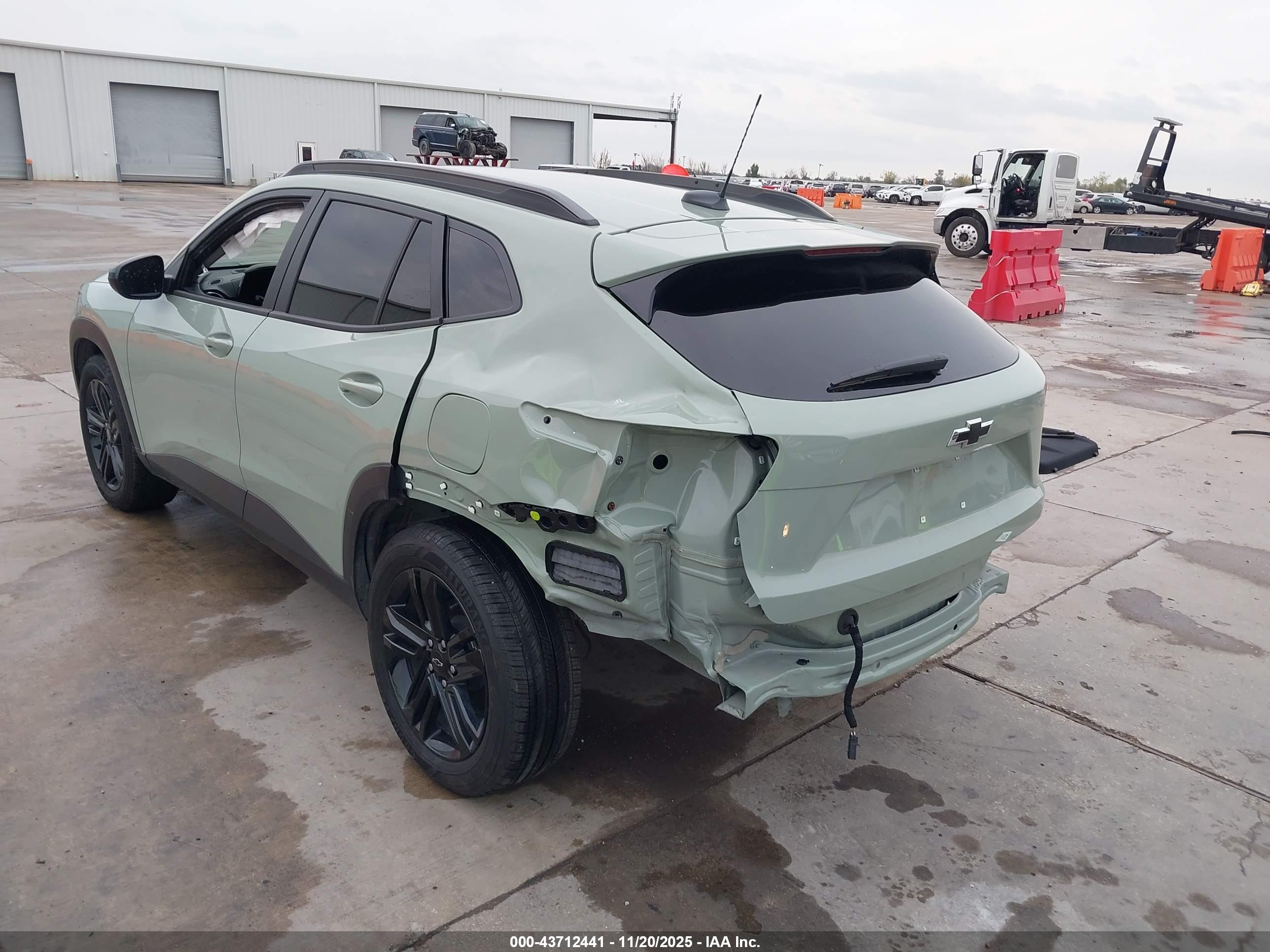CHEVROLET TRAX image 3