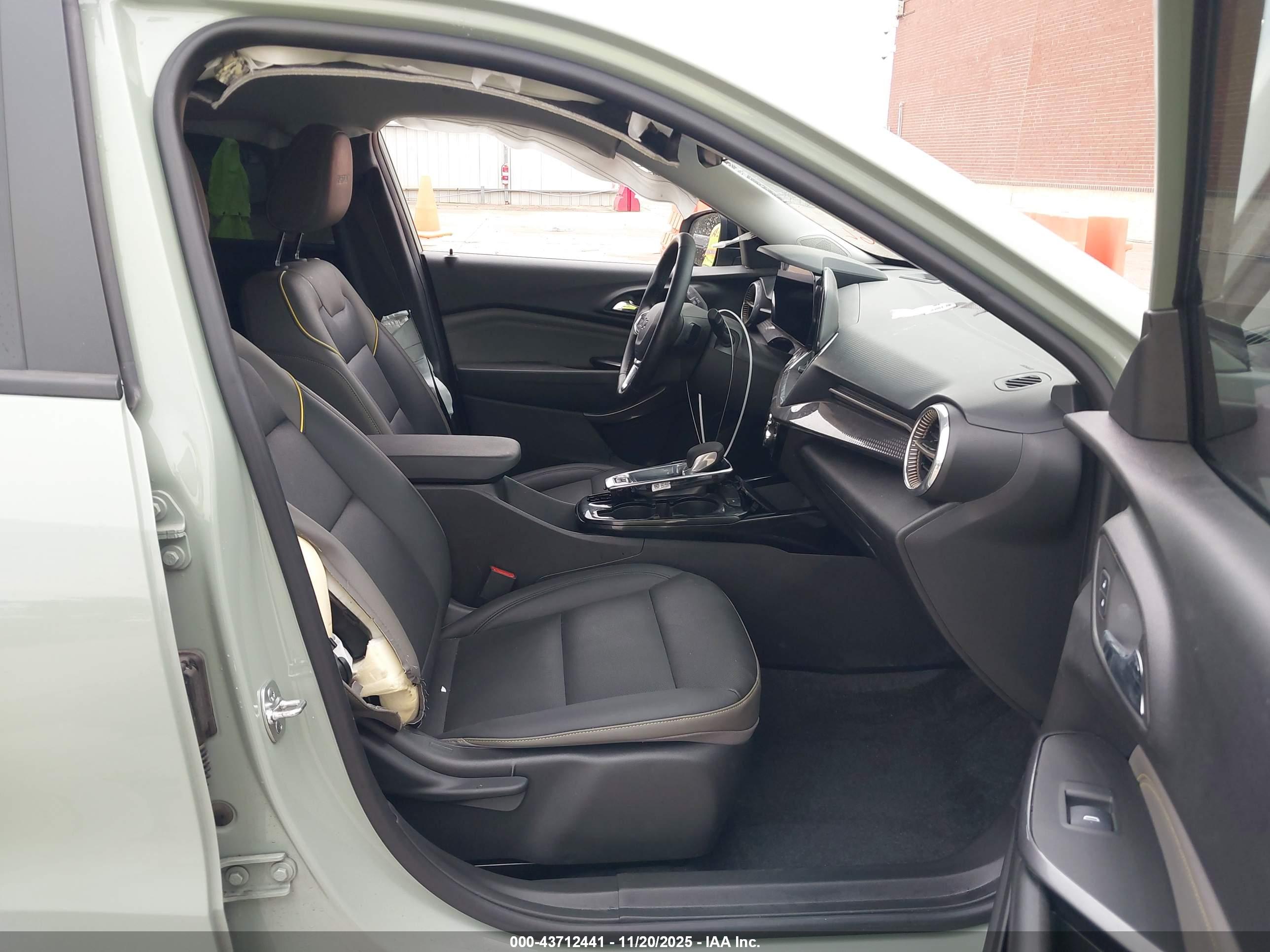 CHEVROLET TRAX image 5