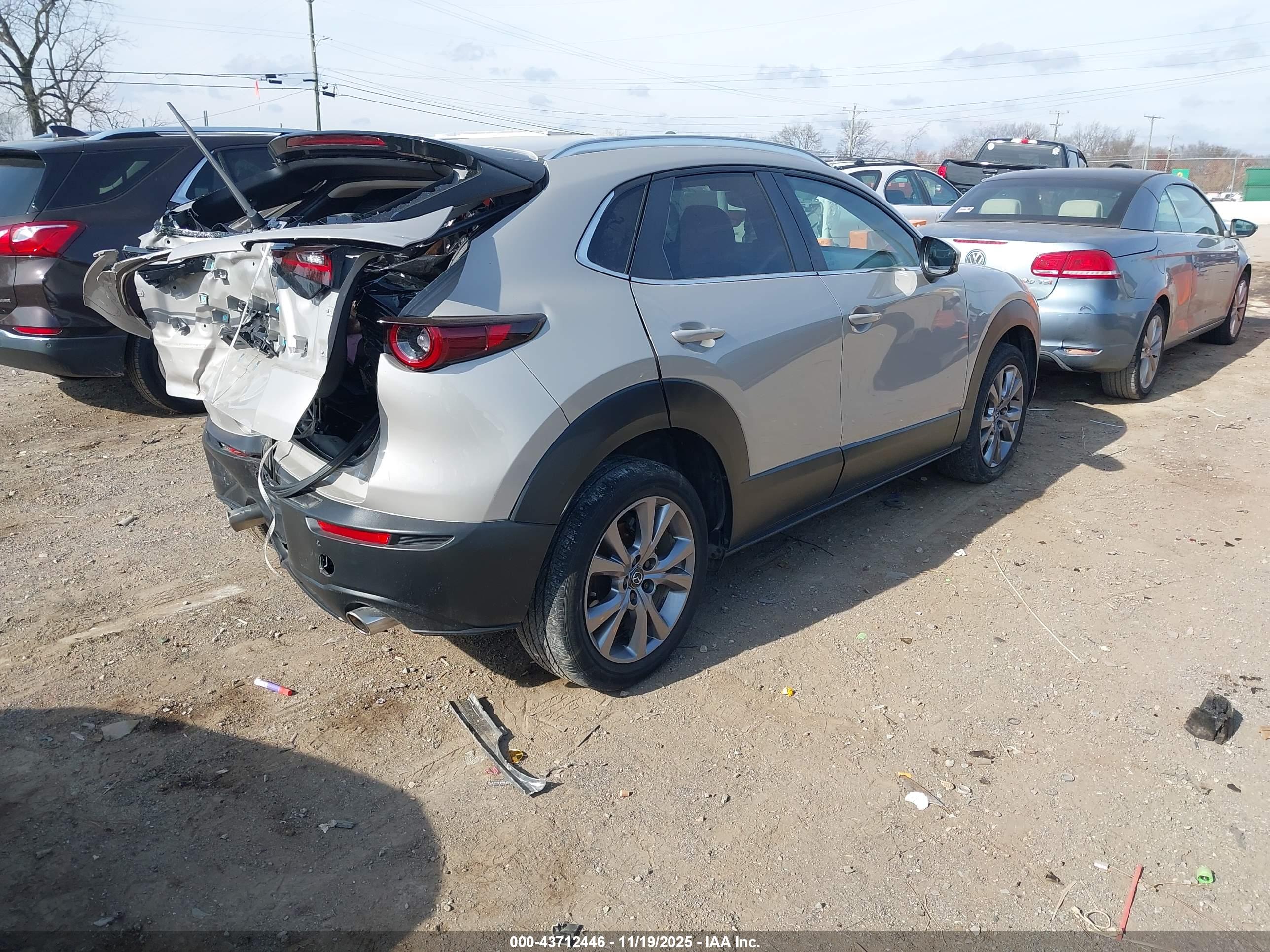 MAZDA CX-30 image 4