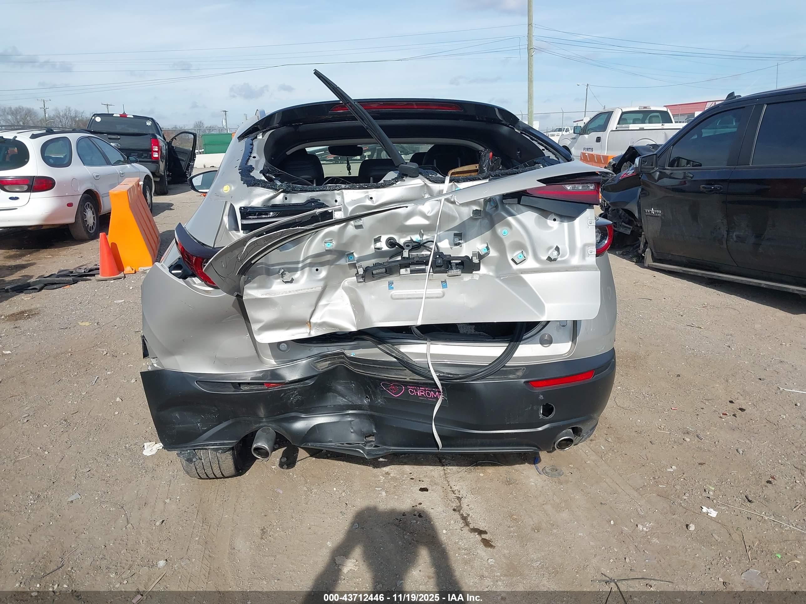 MAZDA CX-30 image 6