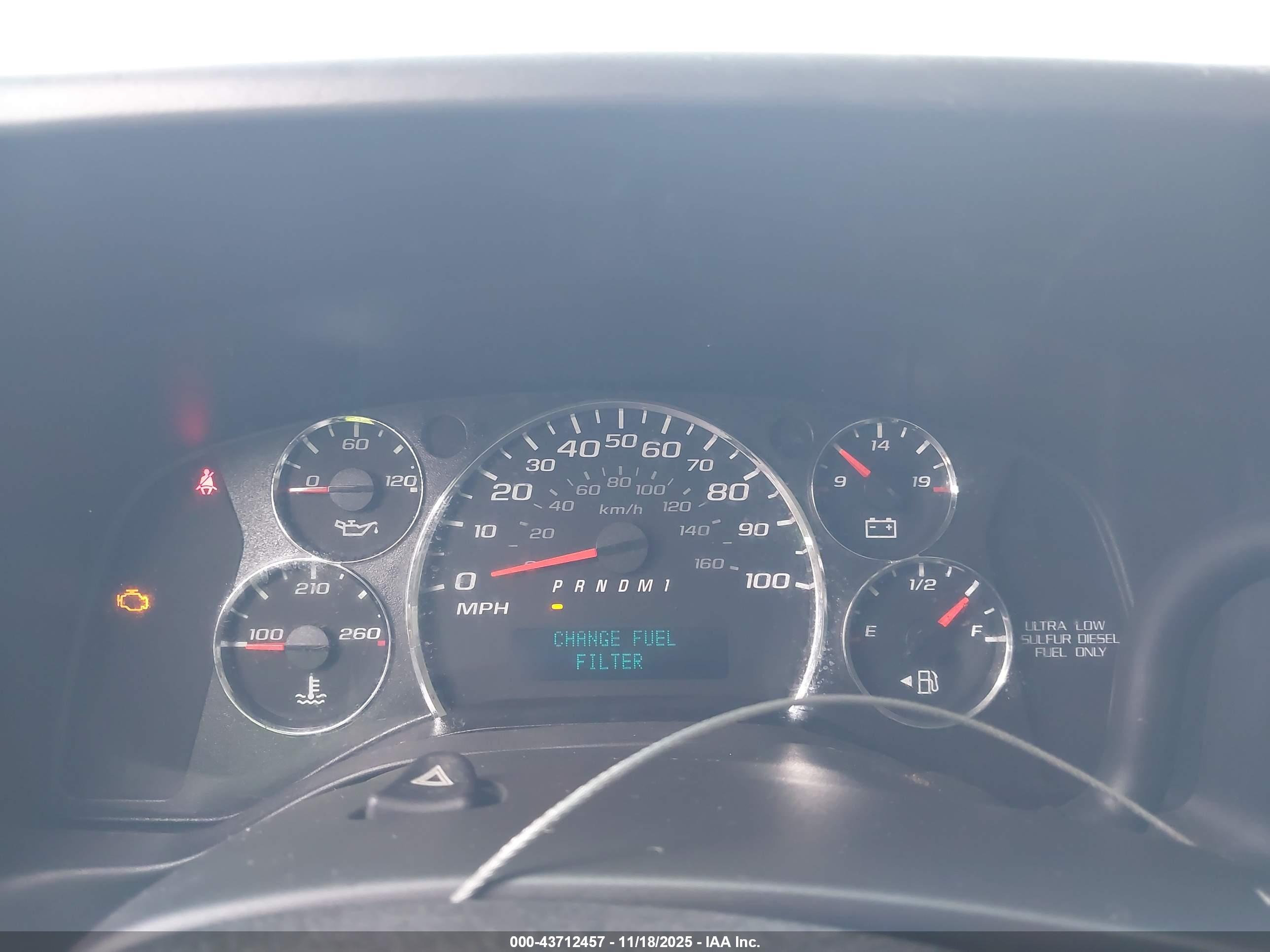 CHEVROLET EXPRESS image 7