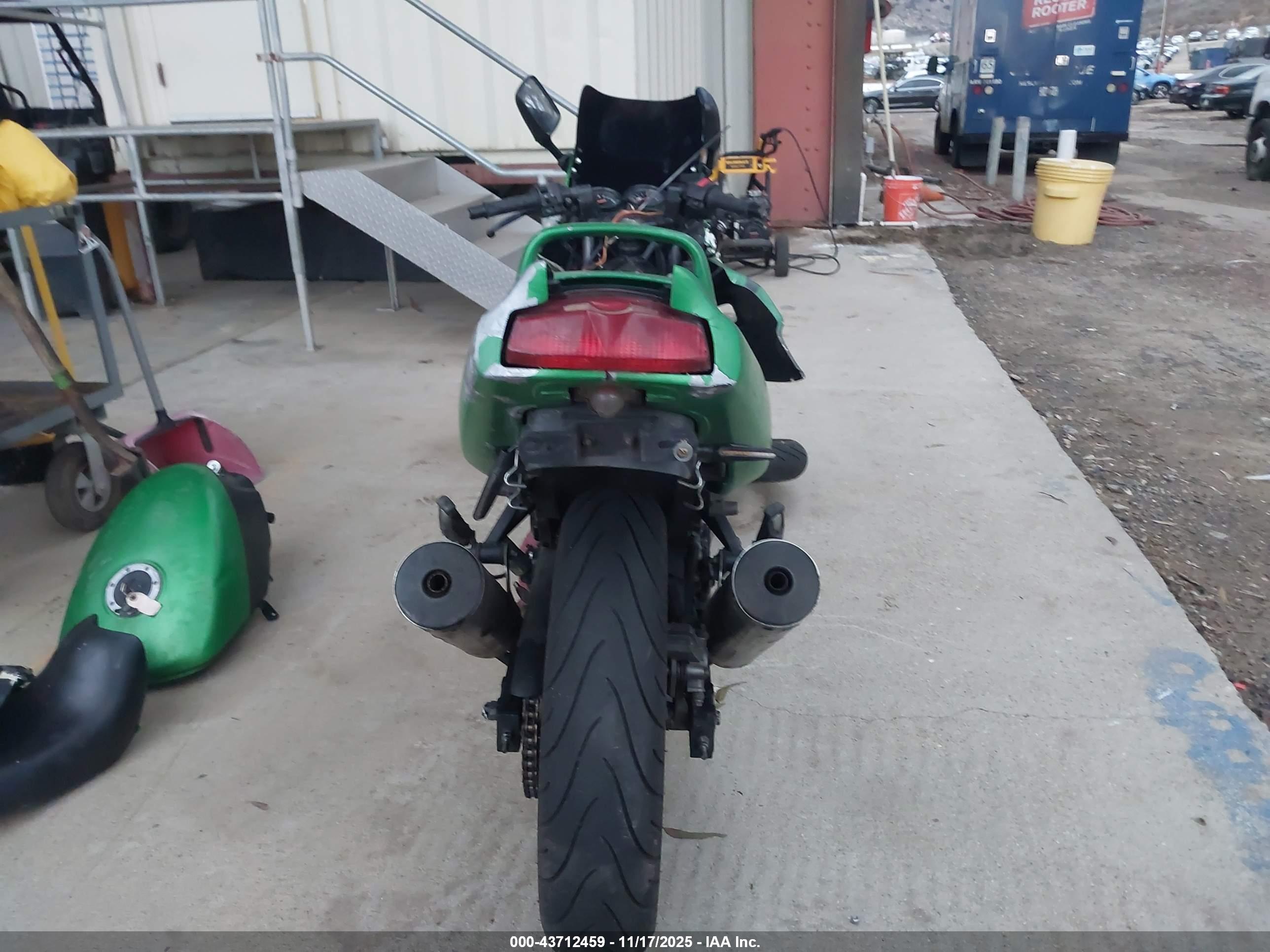 KAWASAKI EX500 image 6