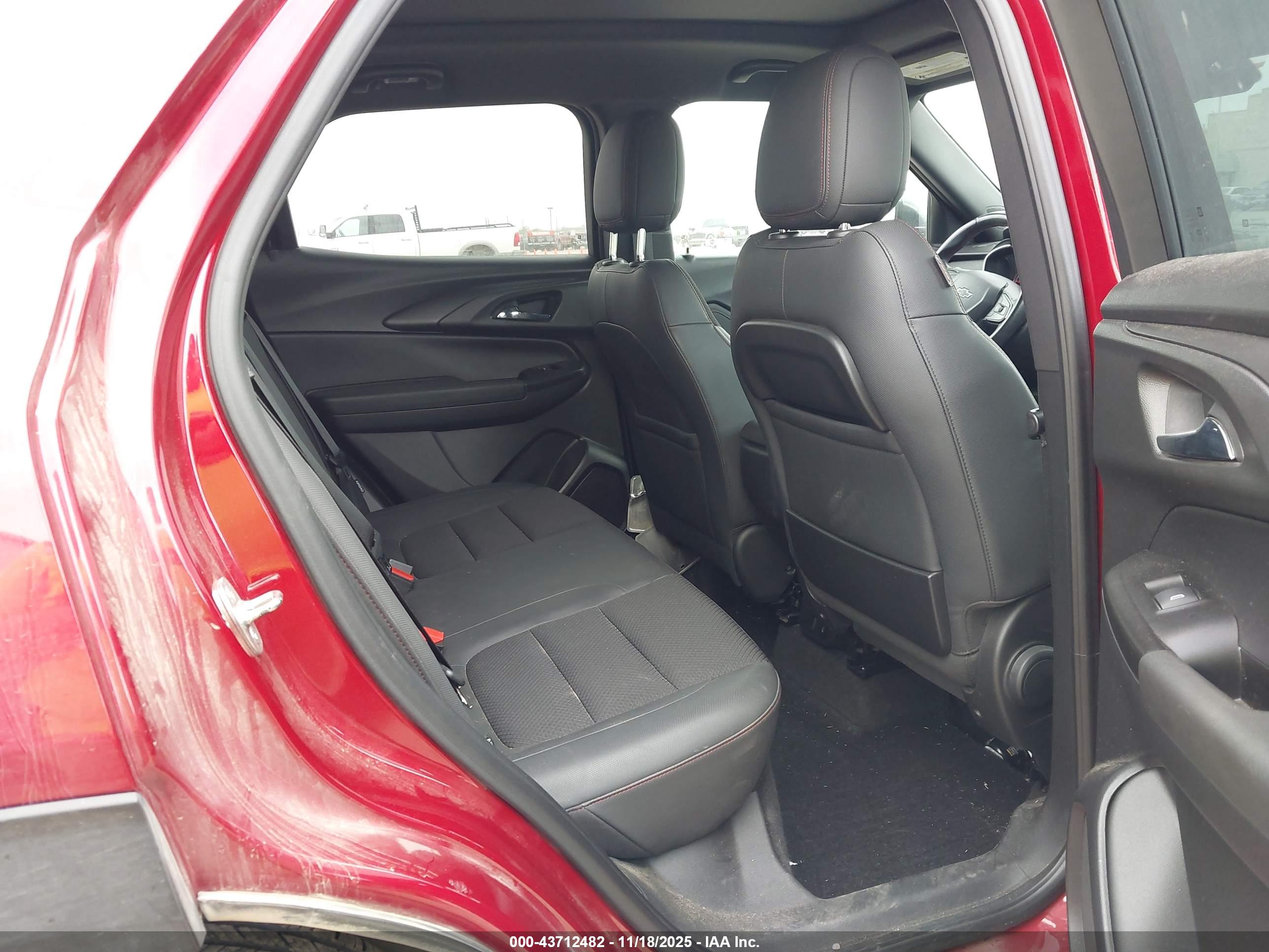 CHEVROLET TRAILBLAZER image 8