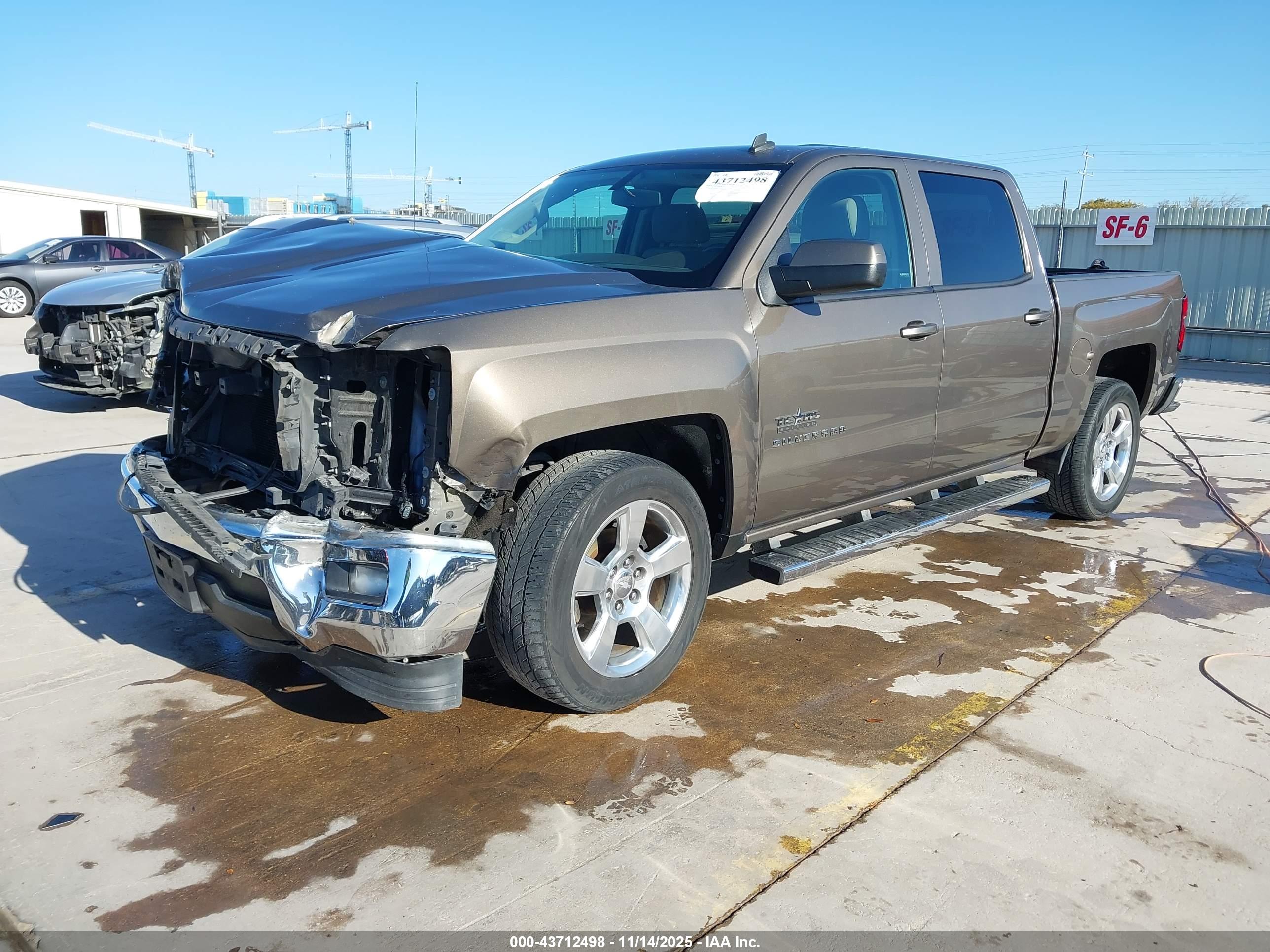 CHEVROLET SILVERADO image 2