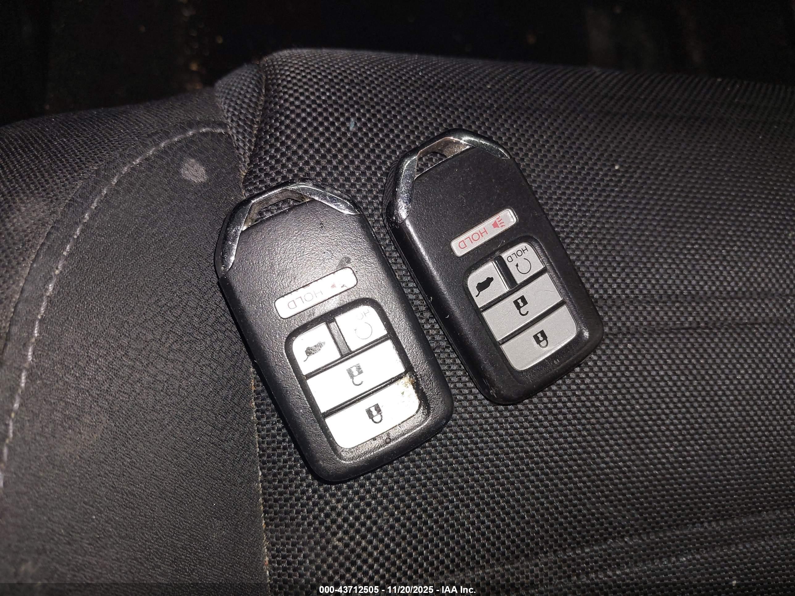 HONDA CR-V image 11
