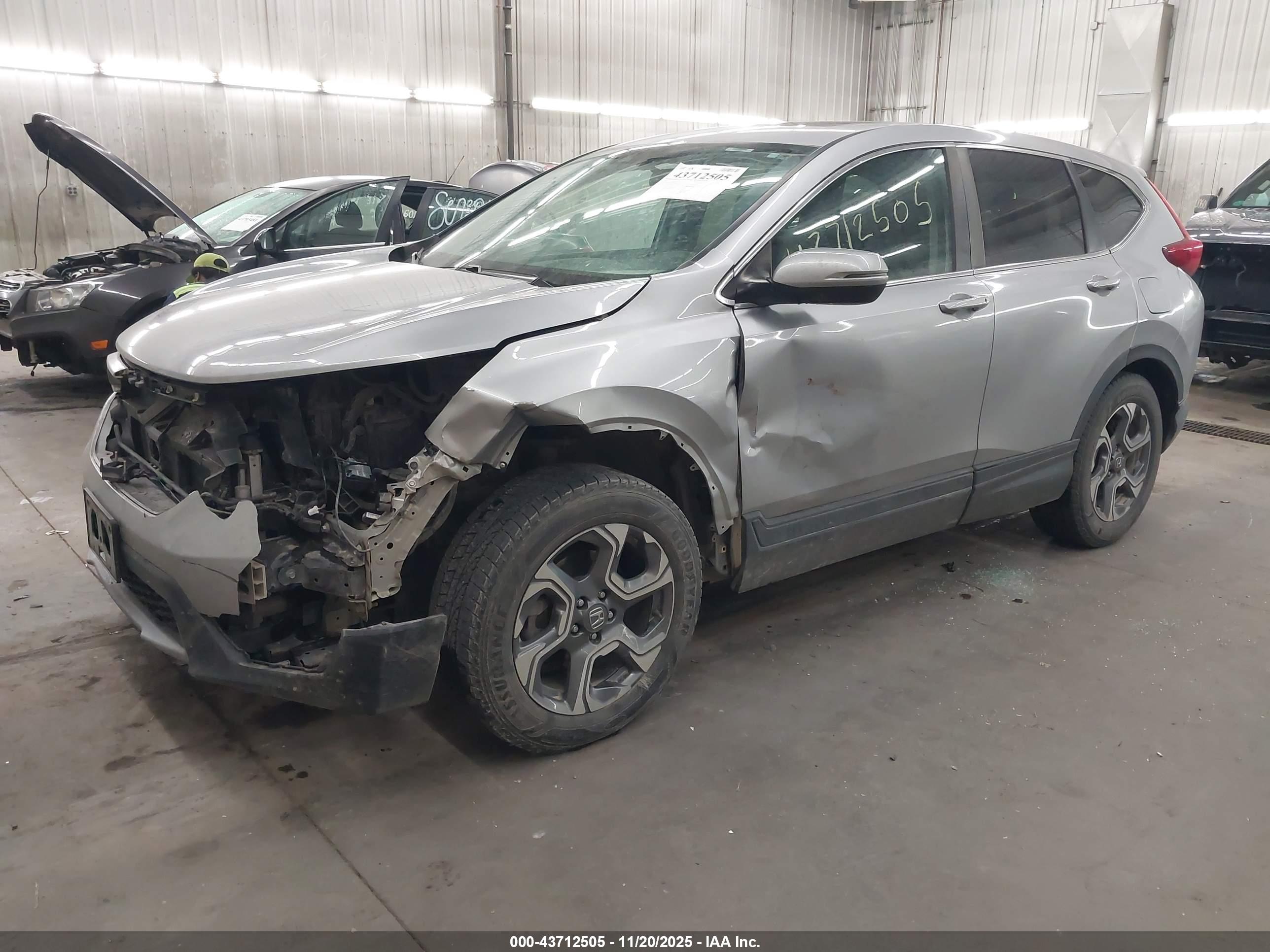 HONDA CR-V image 2