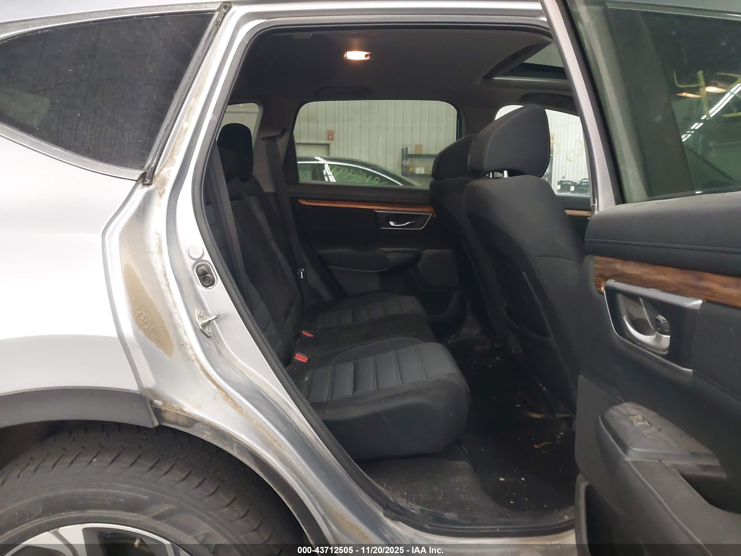 HONDA CR-V image 8