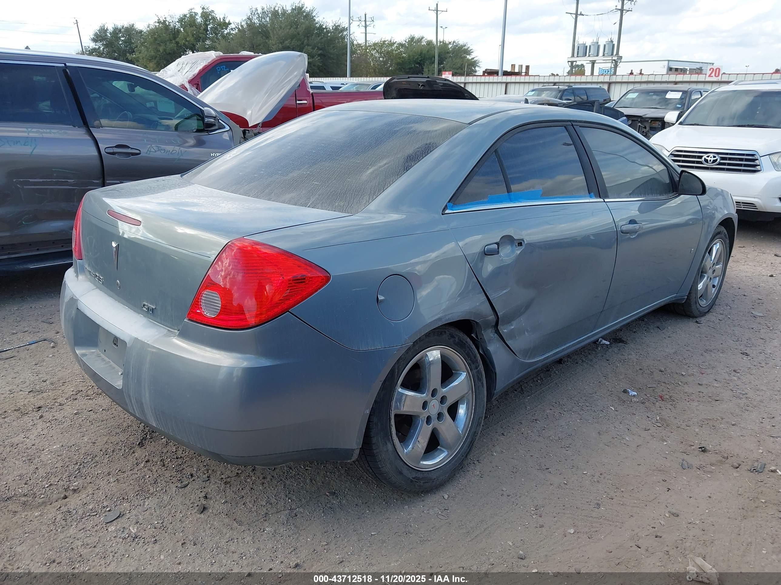 PONTIAC G6 image 4