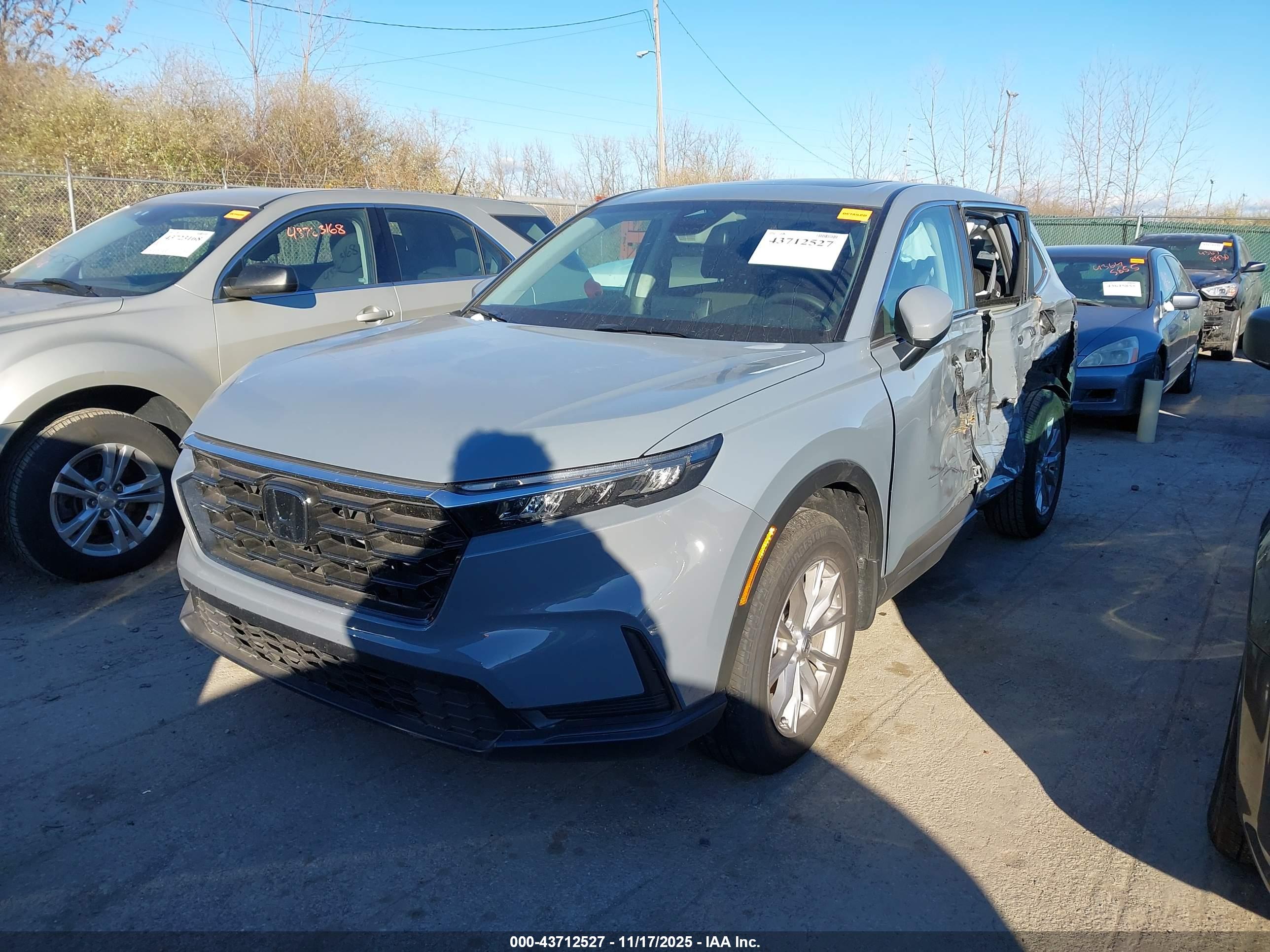HONDA CR-V image 2