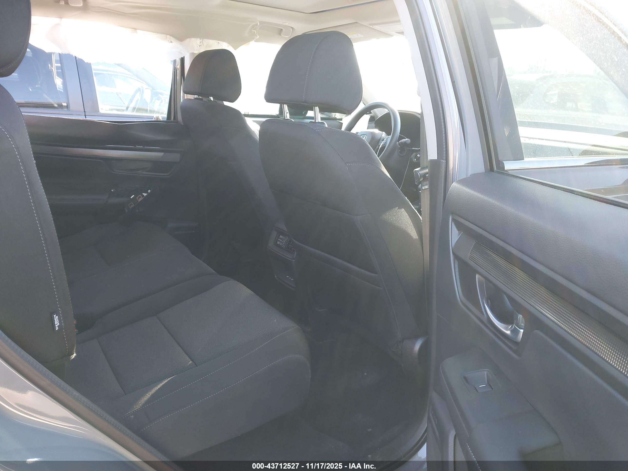 HONDA CR-V image 8