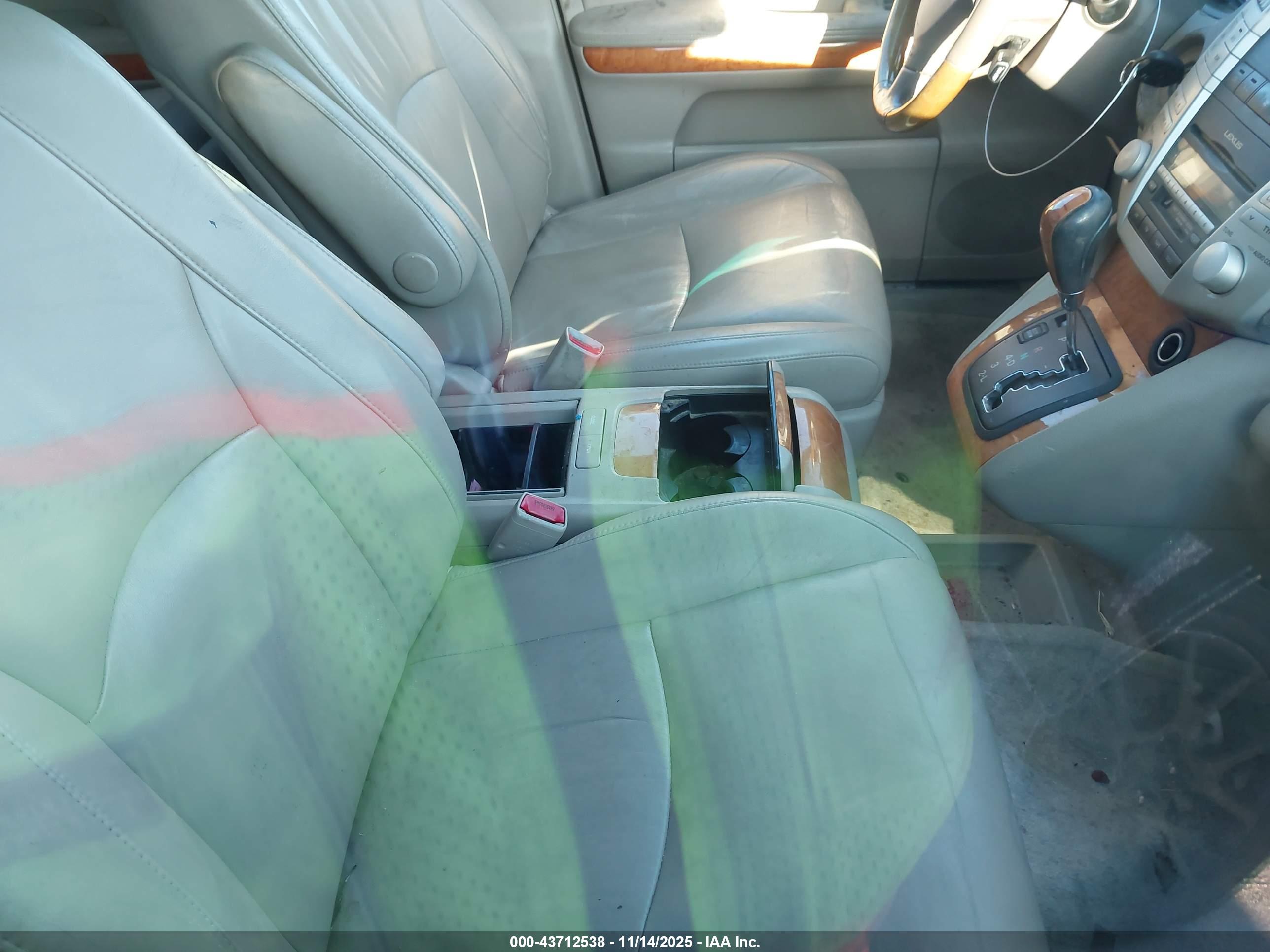 LEXUS RX image 5