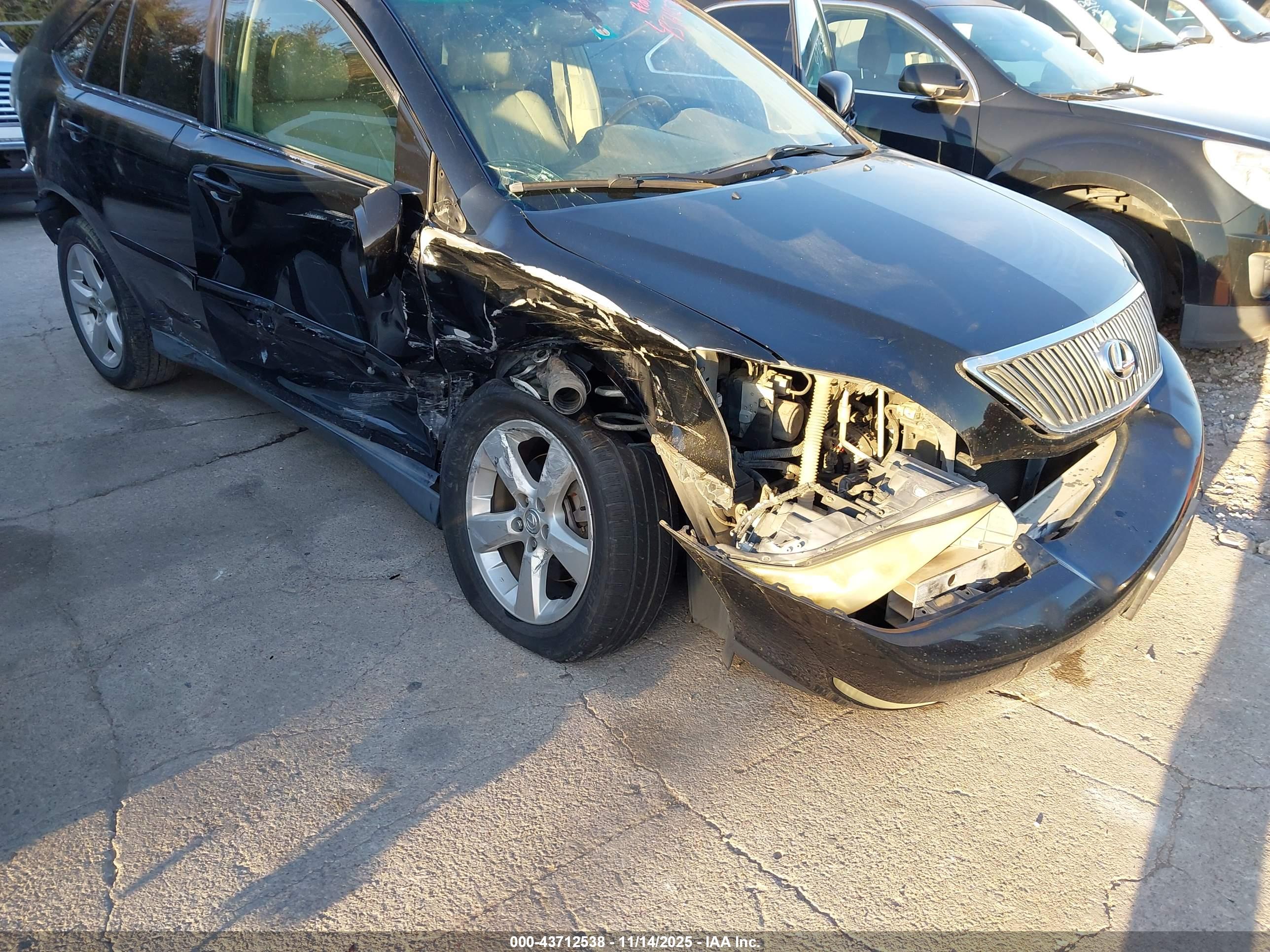 LEXUS RX image 6