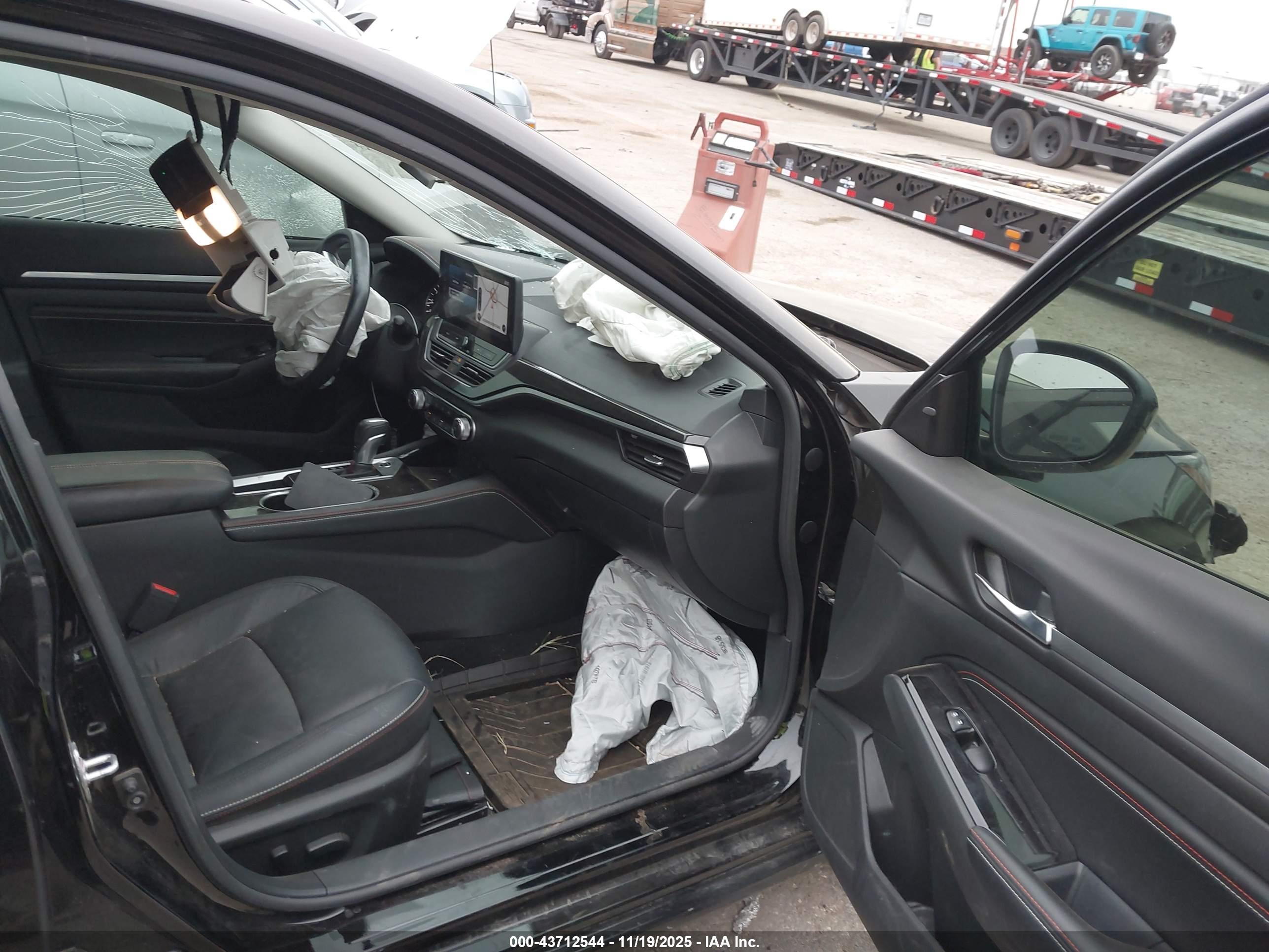 NISSAN ALTIMA image 5