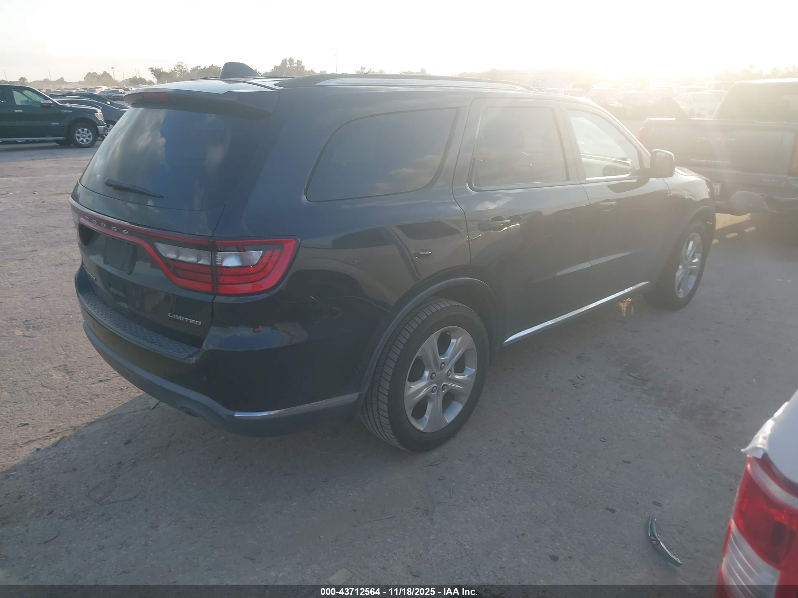 DODGE DURANGO image 4